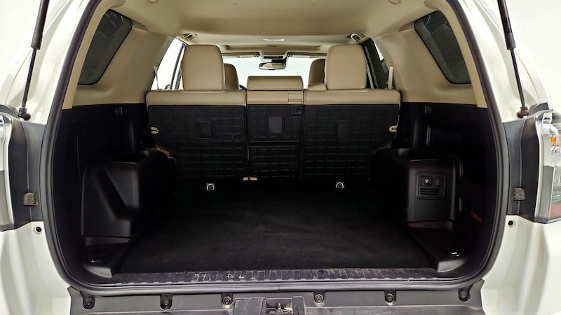 2022 Toyota 4Runner SR5 22