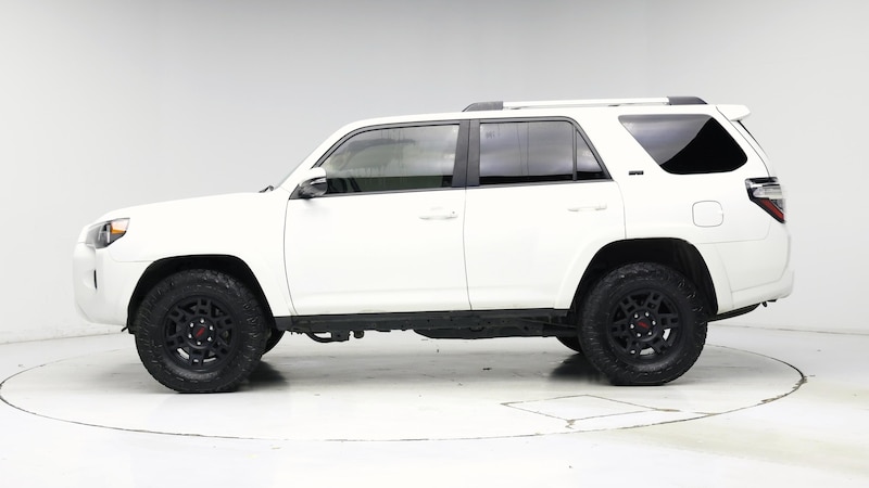 2022 Toyota 4Runner SR5 3