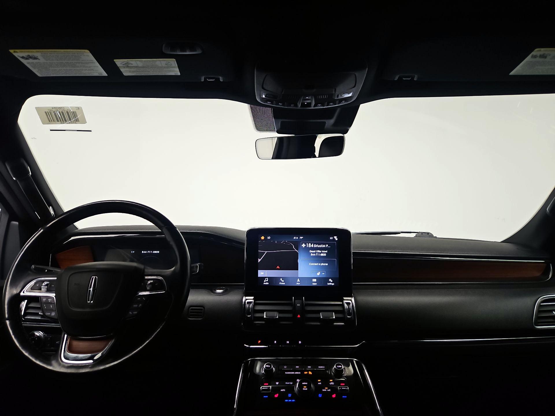 Thumbnail: 2018 Lincoln Navigator - 9