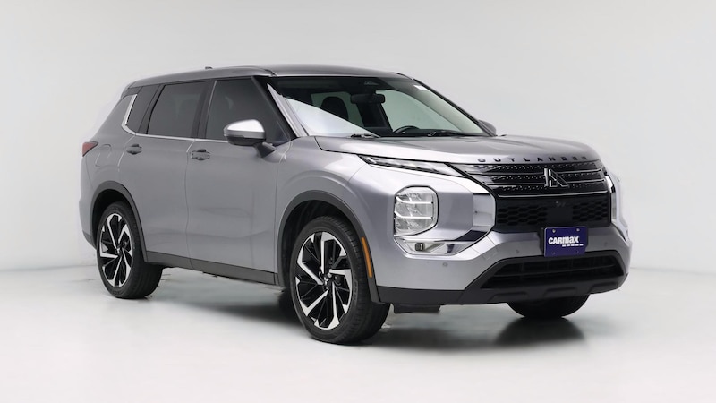 2022 Mitsubishi Outlander SE Hero Image