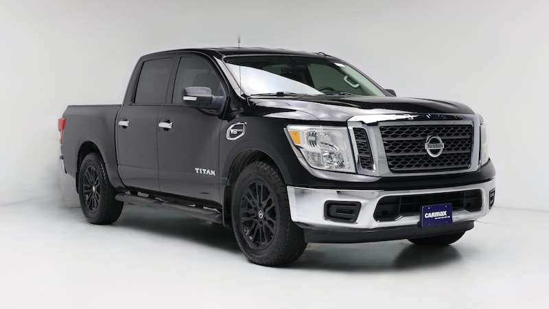 2017 Nissan Titan SV Hero Image