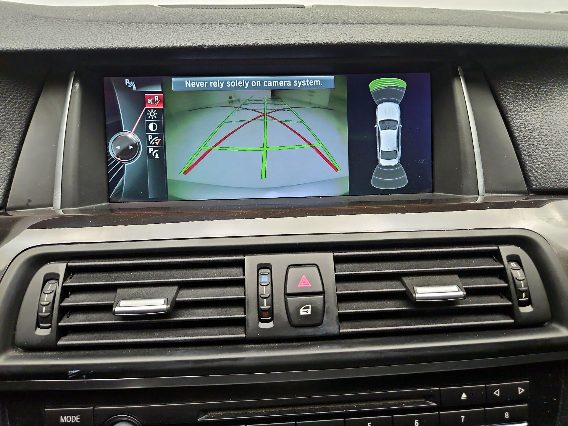Thumbnail: 2014 BMW 5 Series - 14