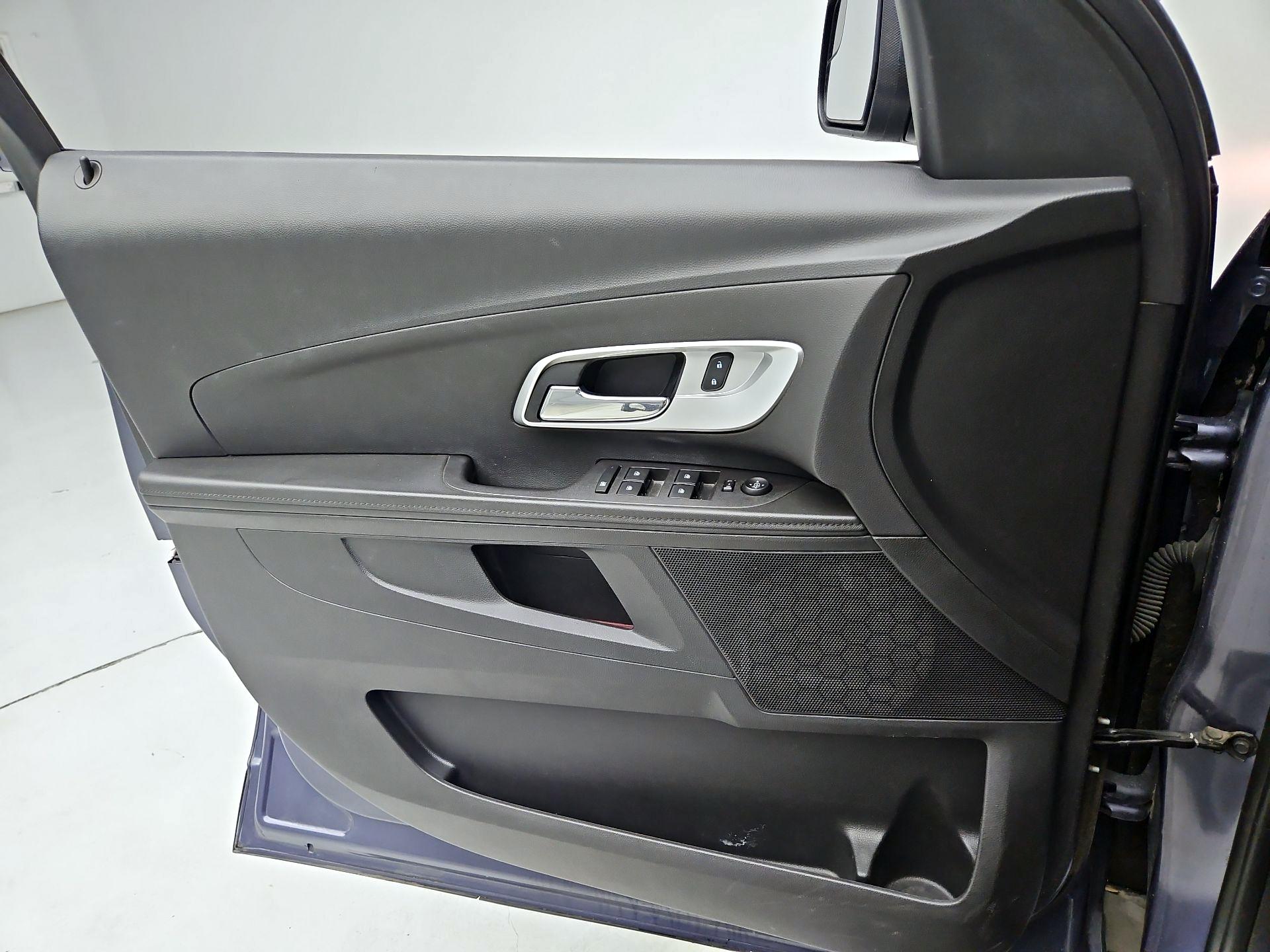 Thumbnail: 2013 Chevrolet Equinox - 12