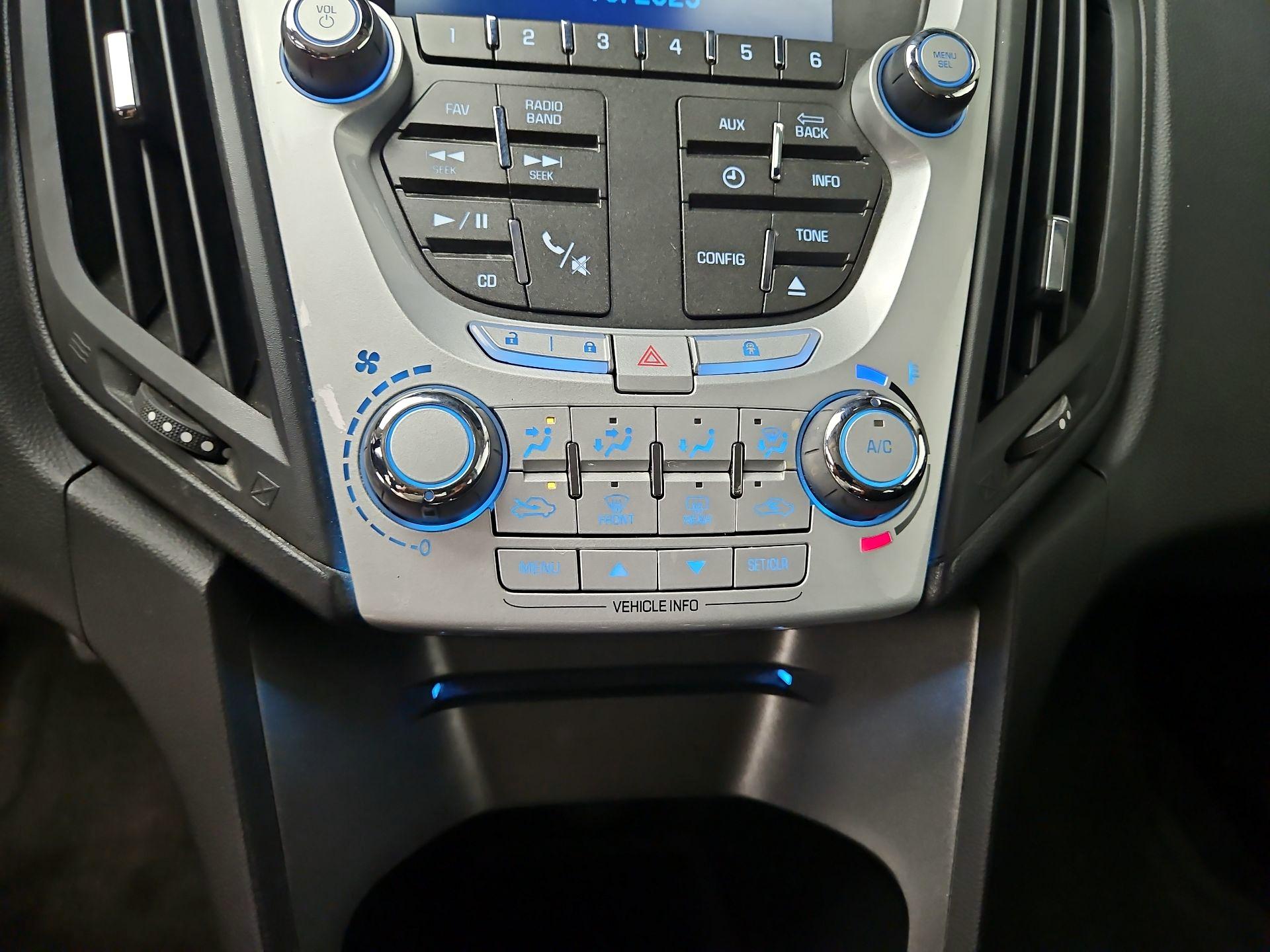Thumbnail: 2013 Chevrolet Equinox - 14