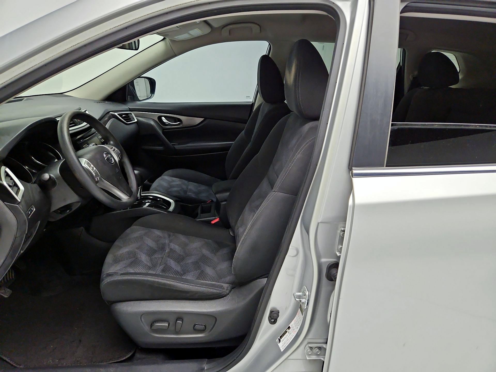Thumbnail: 2015 Nissan Rogue - 11