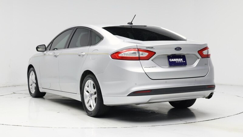2016 Ford Fusion SE 2