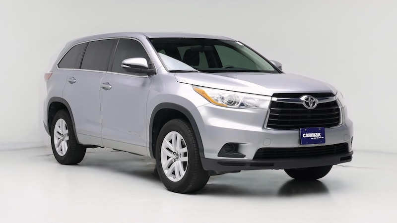 2016 Toyota Highlander LE Hero Image