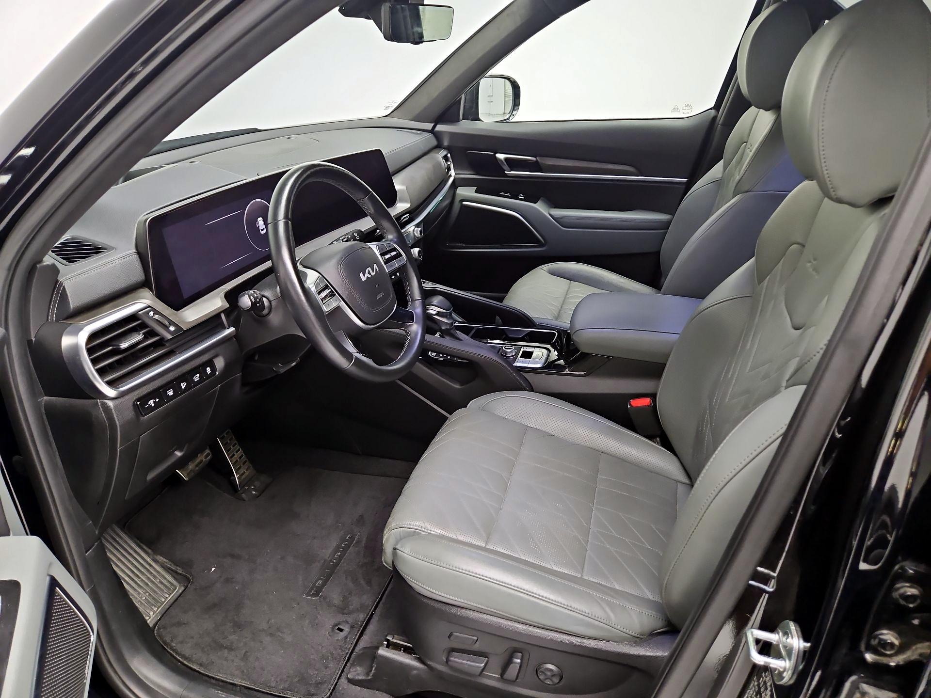 Thumbnail: 2023 Kia Telluride - 11