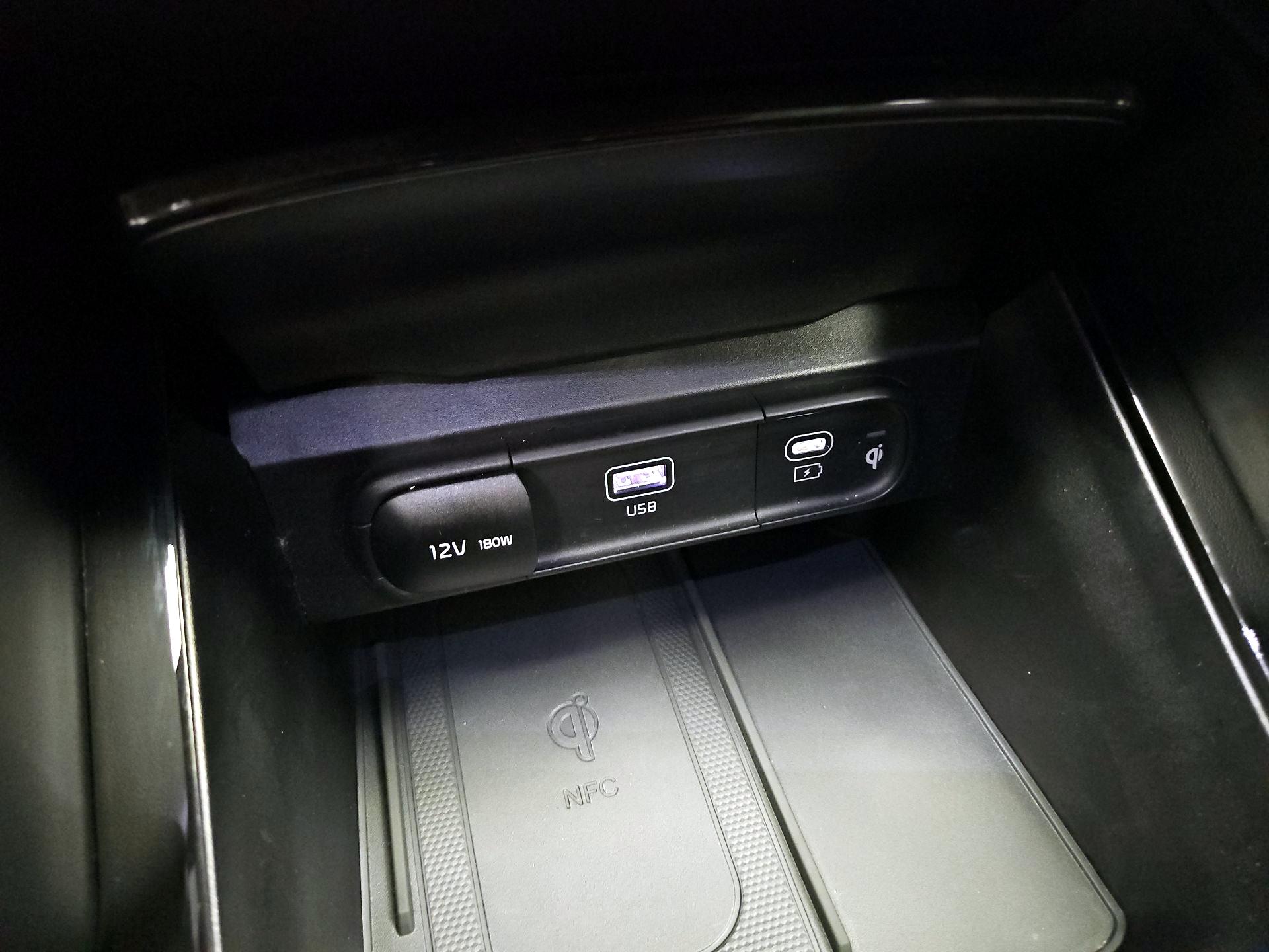 Thumbnail: 2023 Kia Telluride - 19