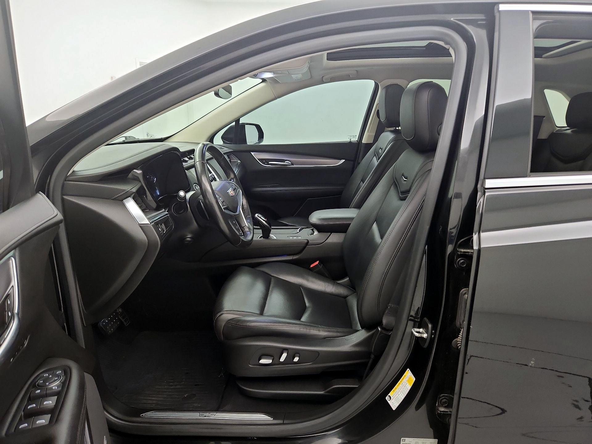 Thumbnail: 2019 Cadillac XT5 - 11