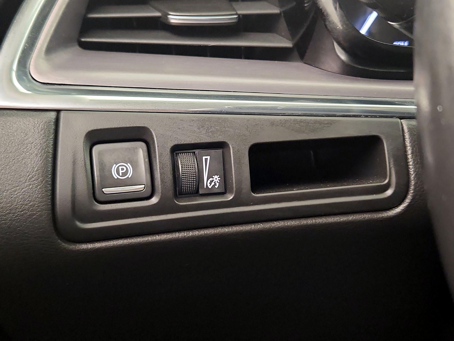 Thumbnail: 2019 Cadillac XT5 - 13