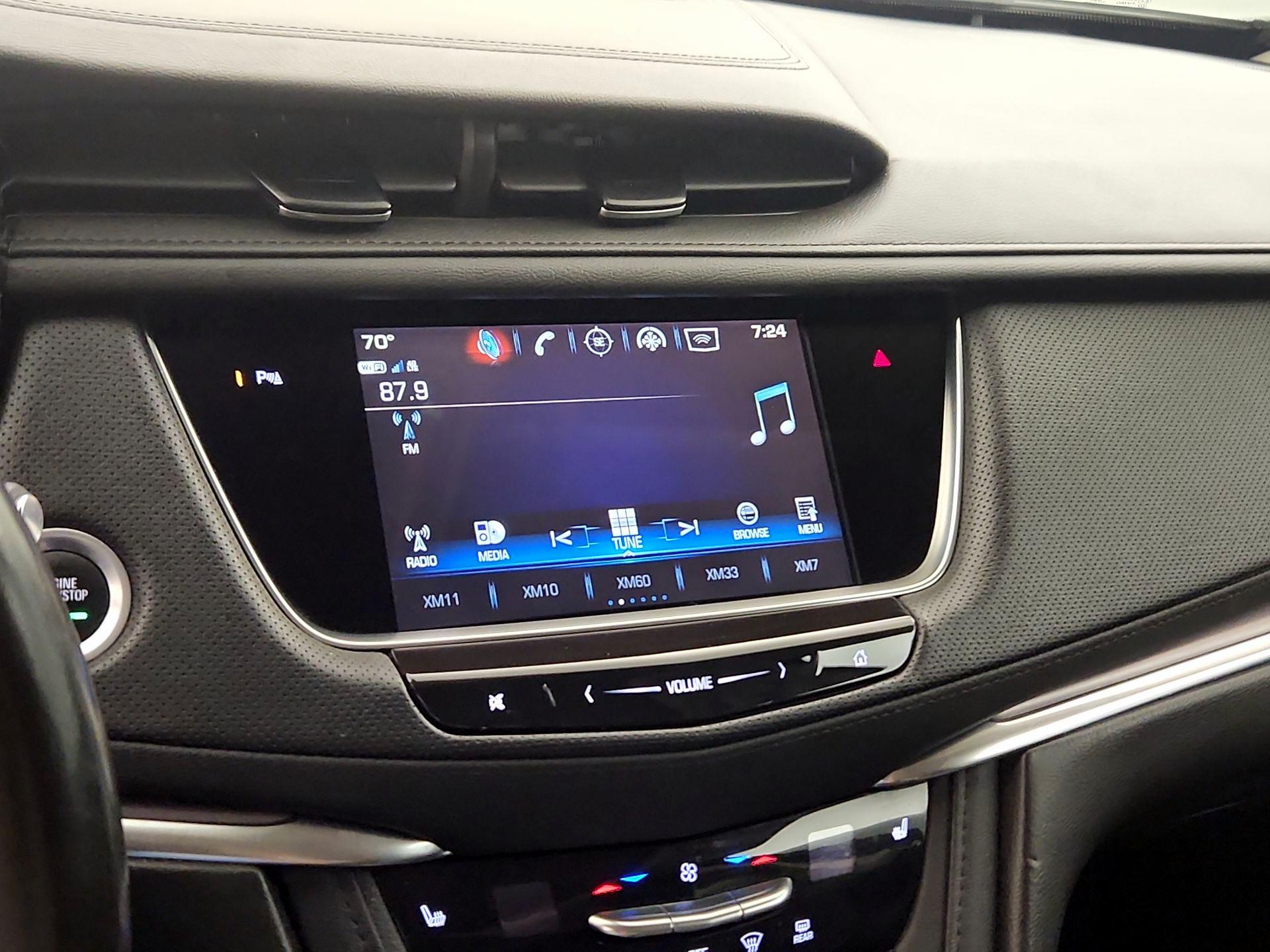 Thumbnail: 2019 Cadillac XT5 - 15