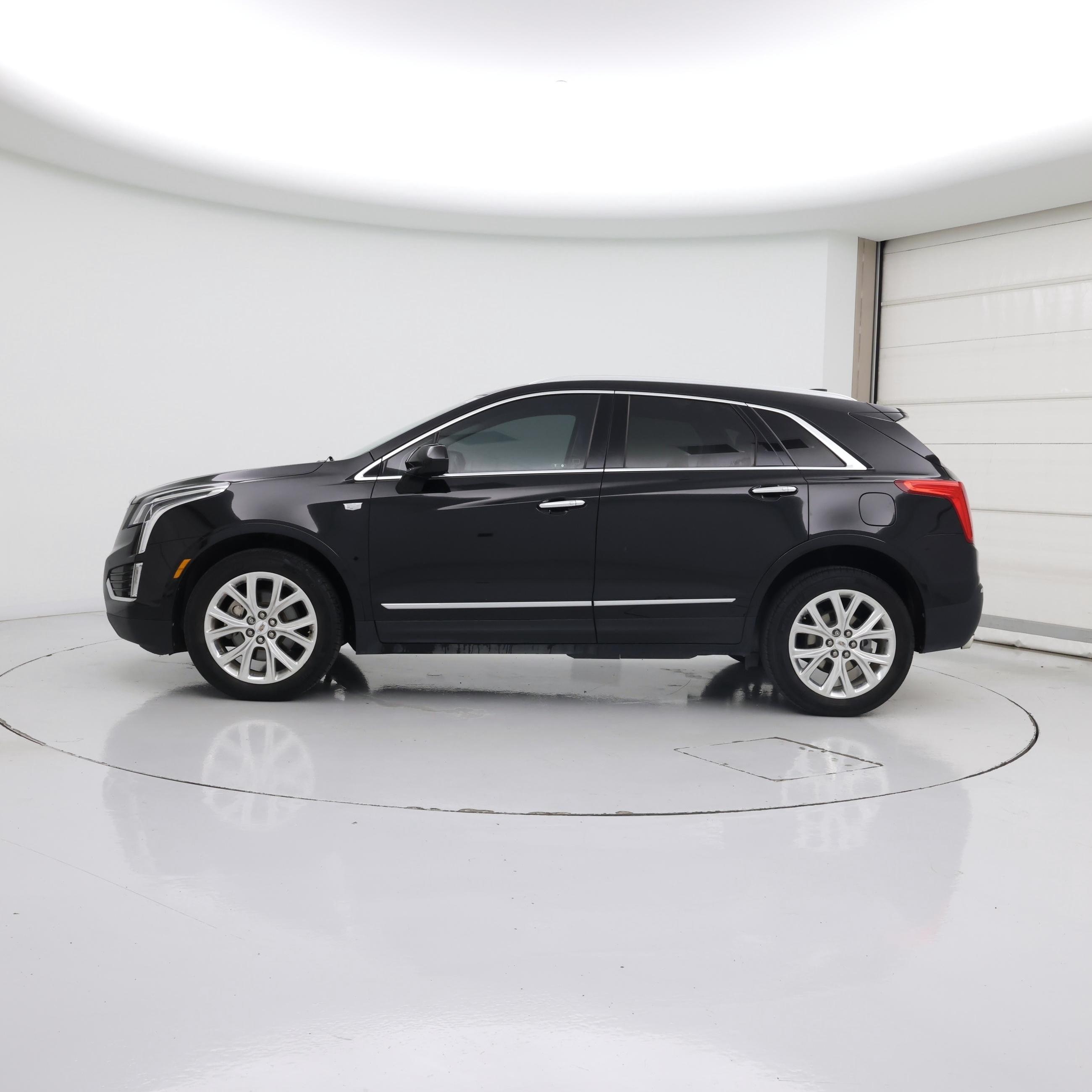 Thumbnail: 2019 Cadillac XT5 - 3
