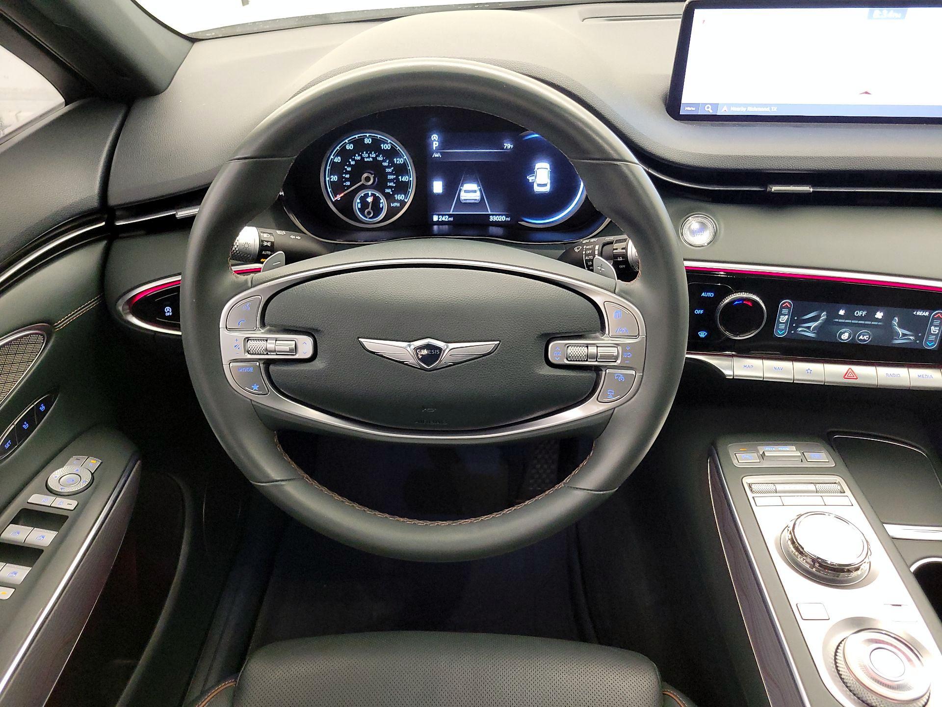 Thumbnail: 2023 Genesis GV70 - 10