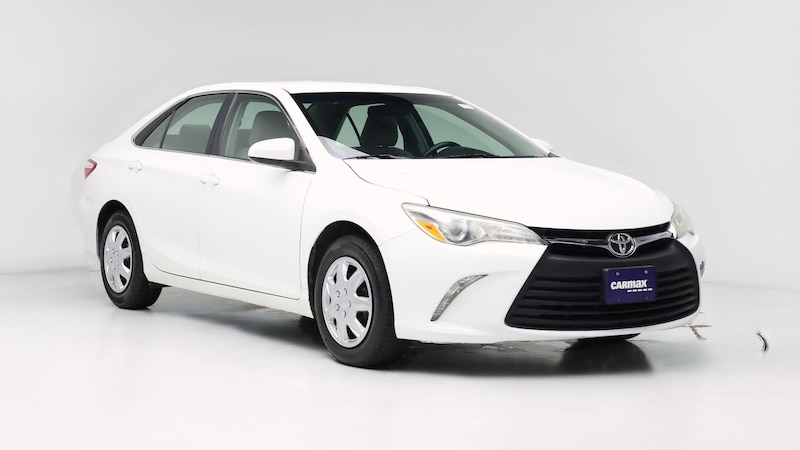 2015 Toyota Camry LE Hero Image