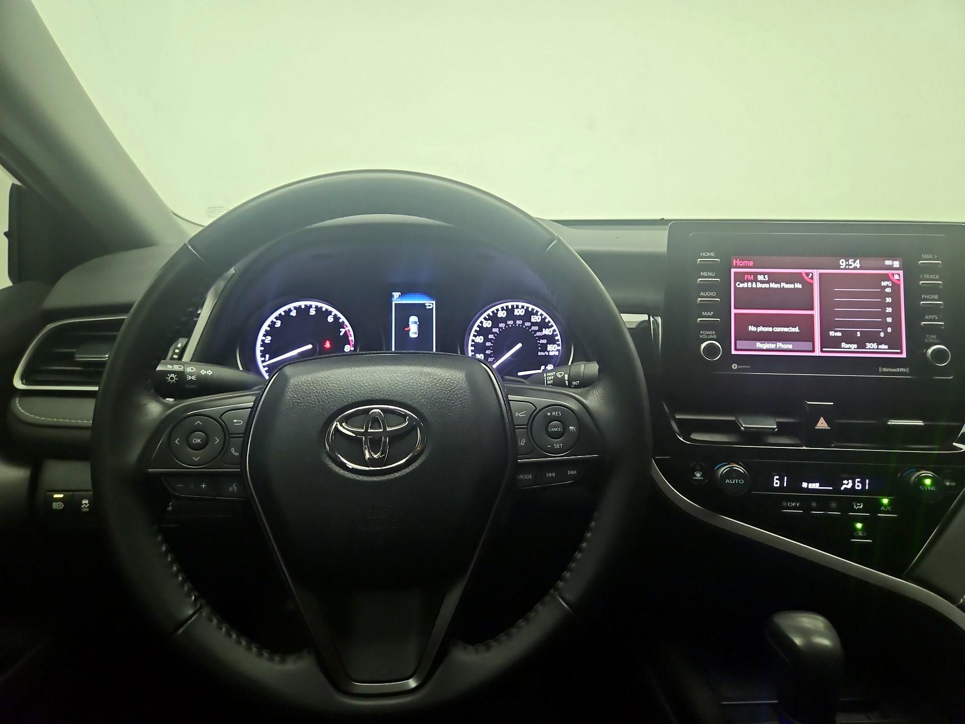 Thumbnail: 2023 Toyota Camry - 10