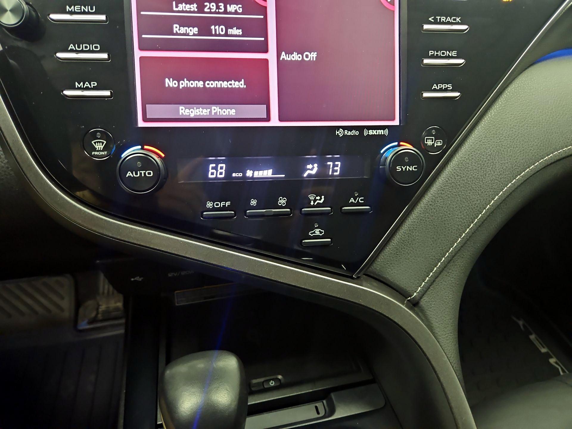 Thumbnail: 2020 Toyota Camry - 16