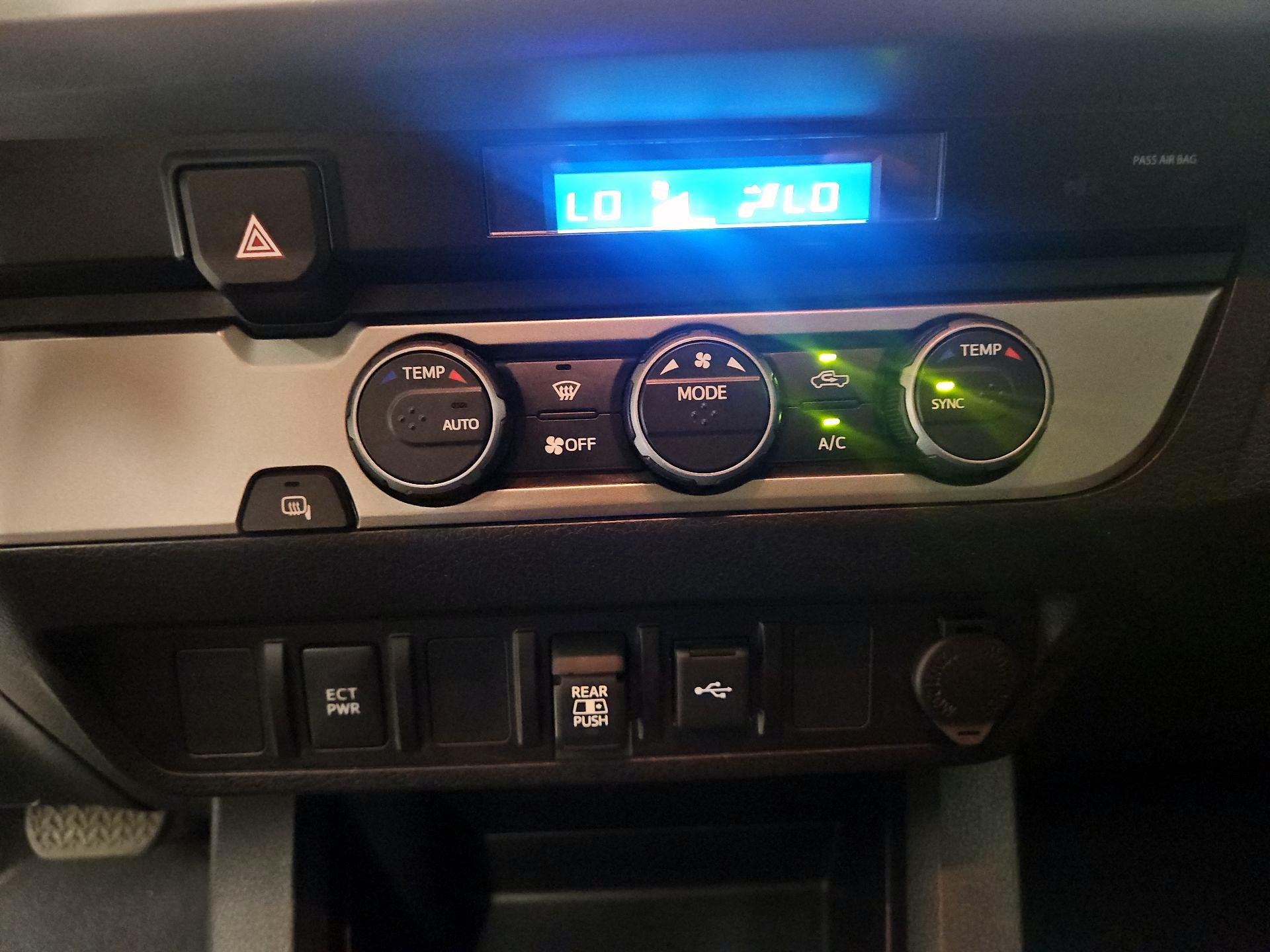 Thumbnail: 2021 Toyota Tacoma - 16