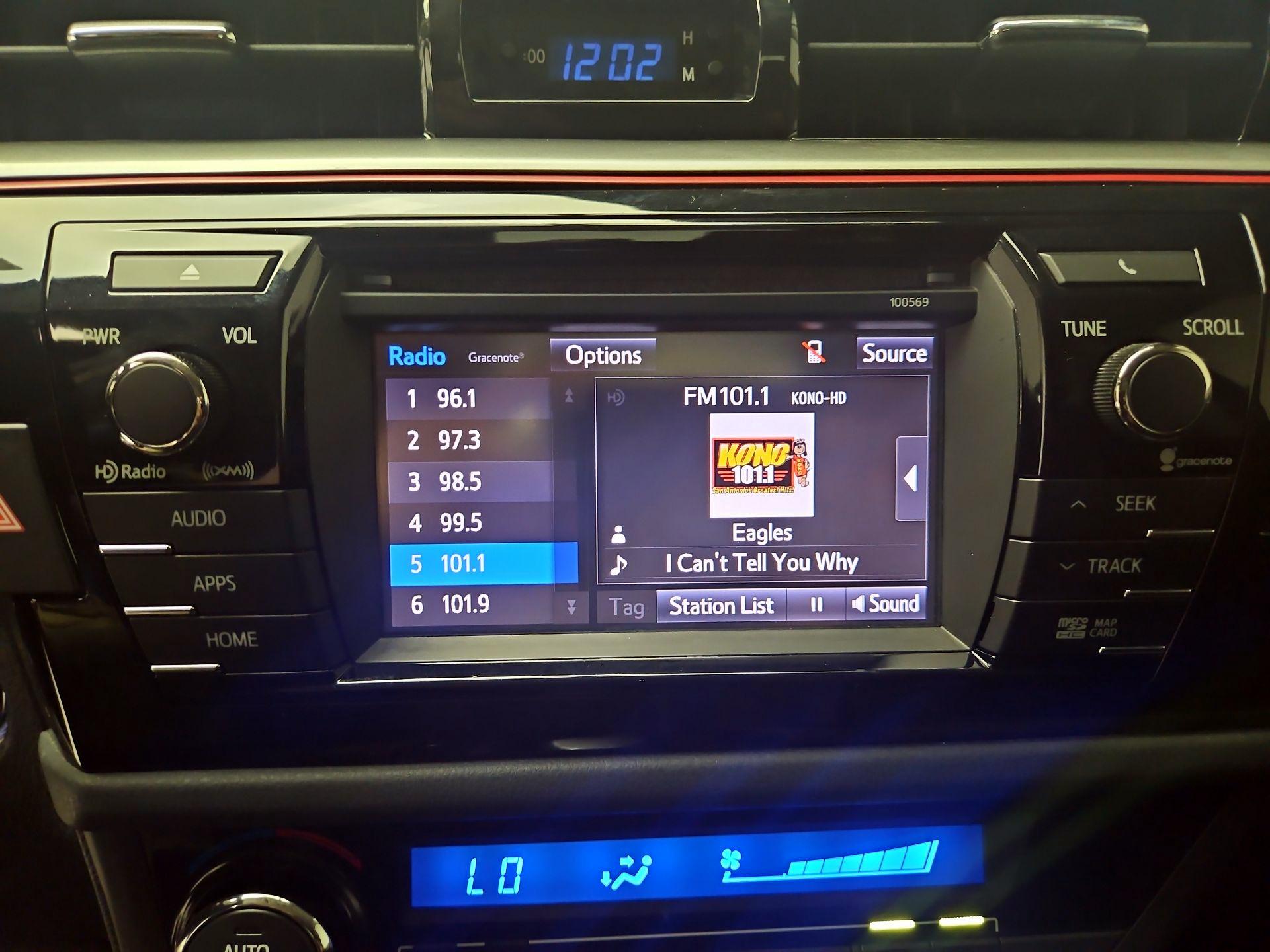 Thumbnail: 2016 Toyota Corolla - 15