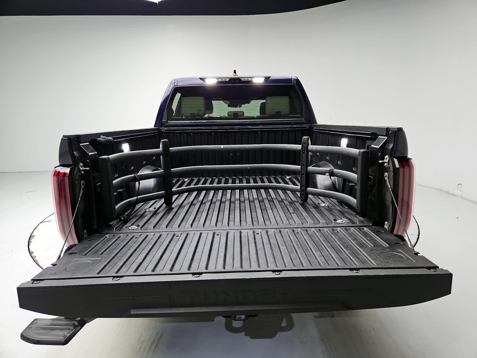 Thumbnail: 2022 Toyota Tundra - 18
