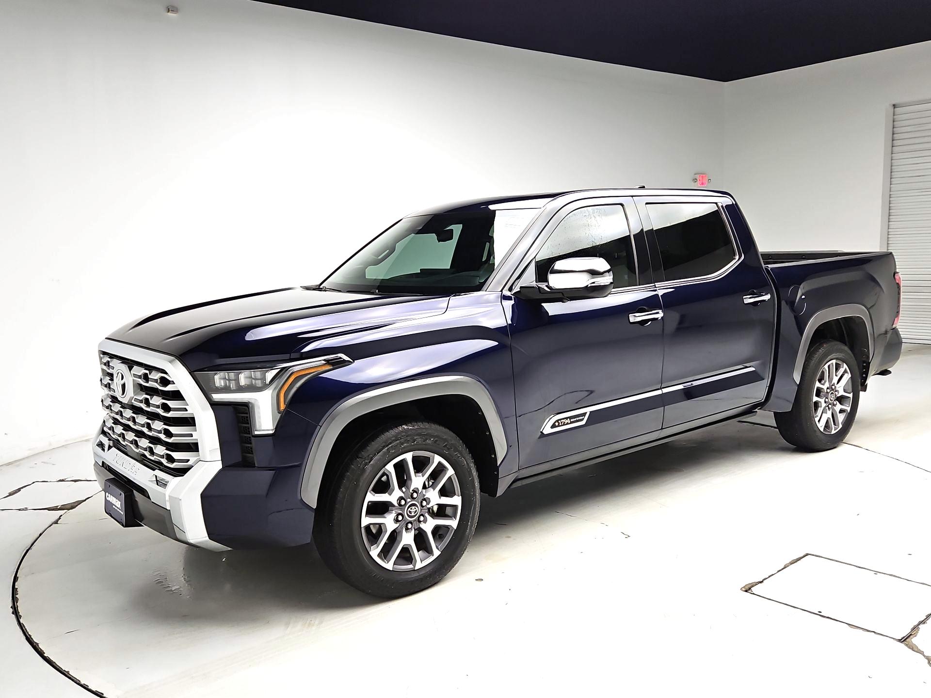 Thumbnail: 2022 Toyota Tundra - 3