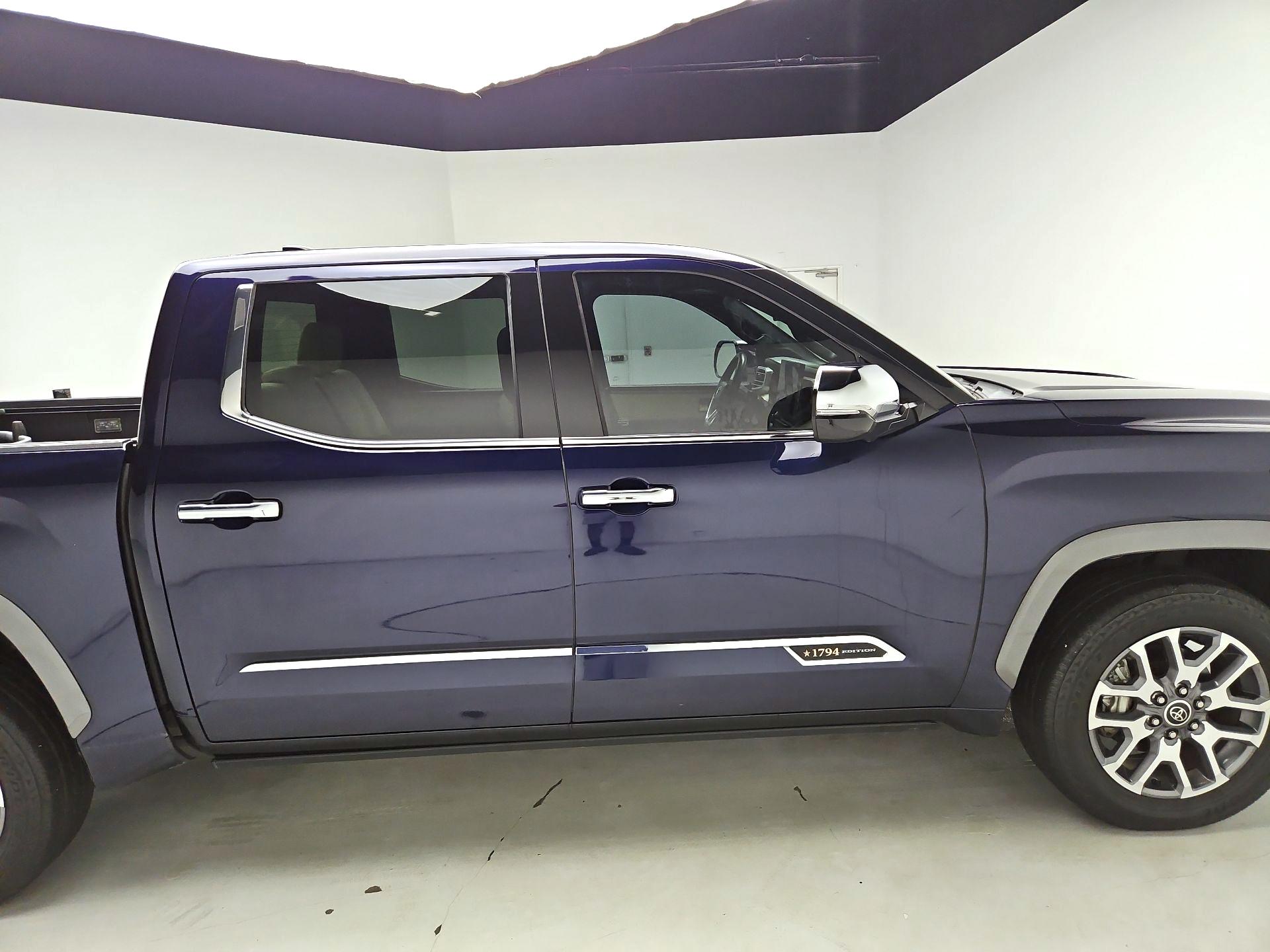 Thumbnail: 2022 Toyota Tundra - 4