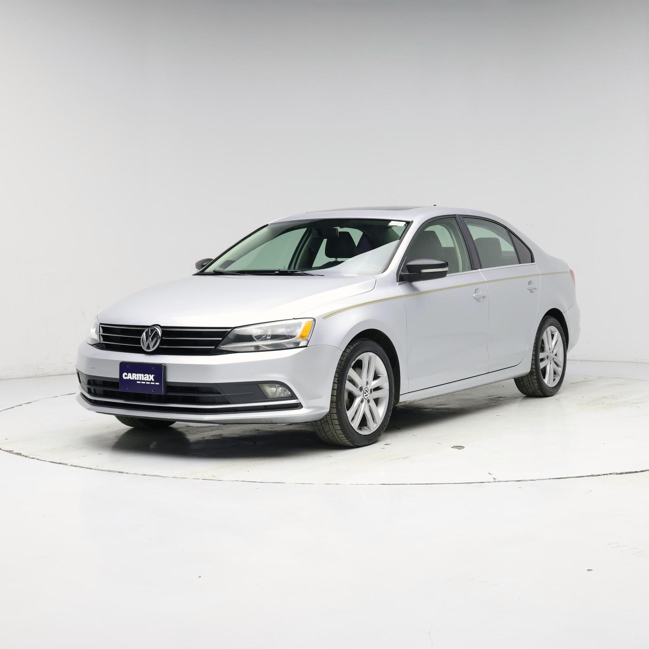 Thumbnail: 2015 Volkswagen Jetta - 4