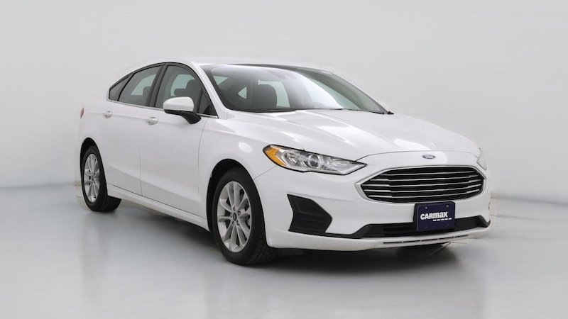 2020 Ford Fusion SE Hero Image