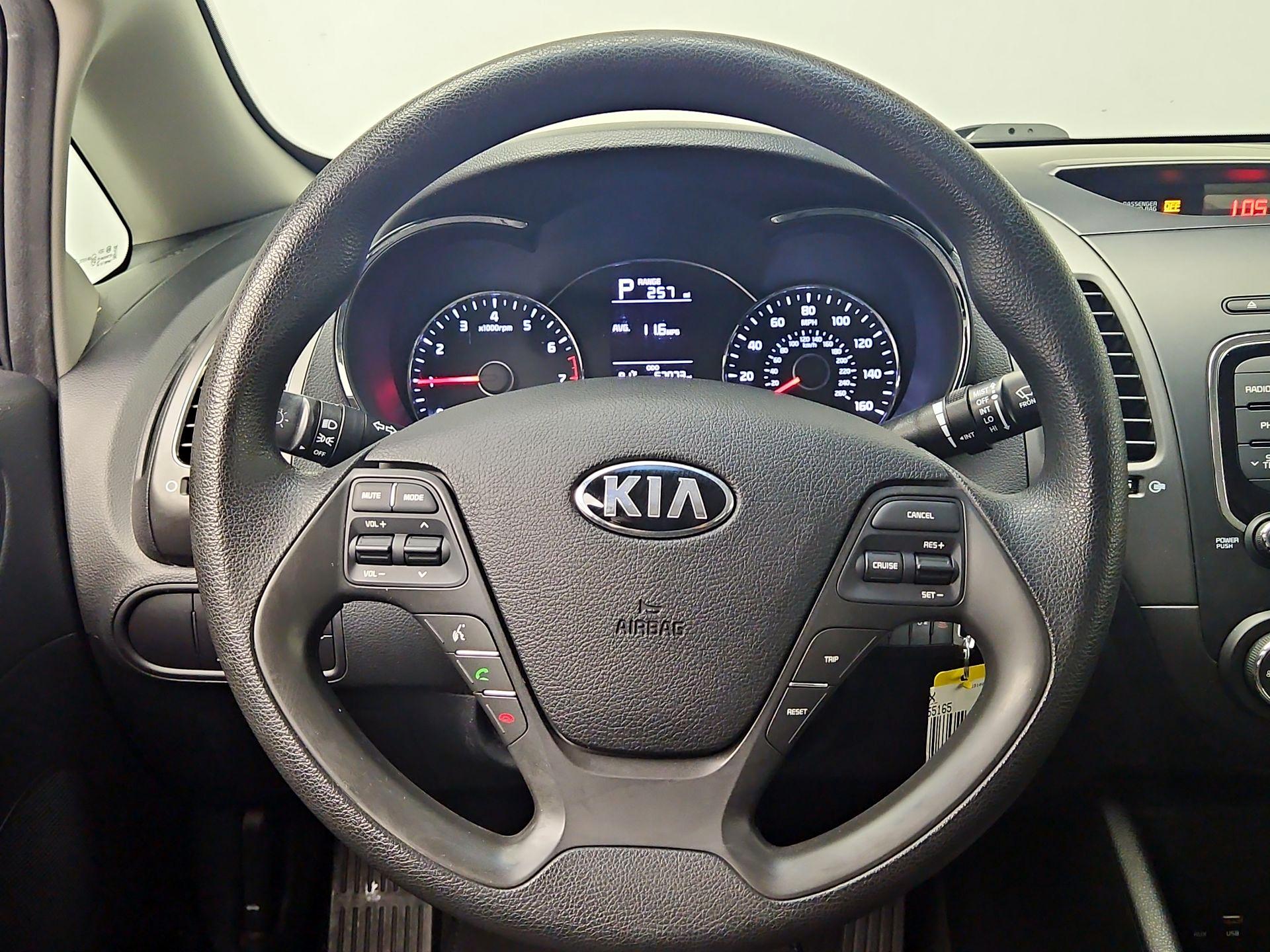 Thumbnail: 2018 Kia Forte - 10