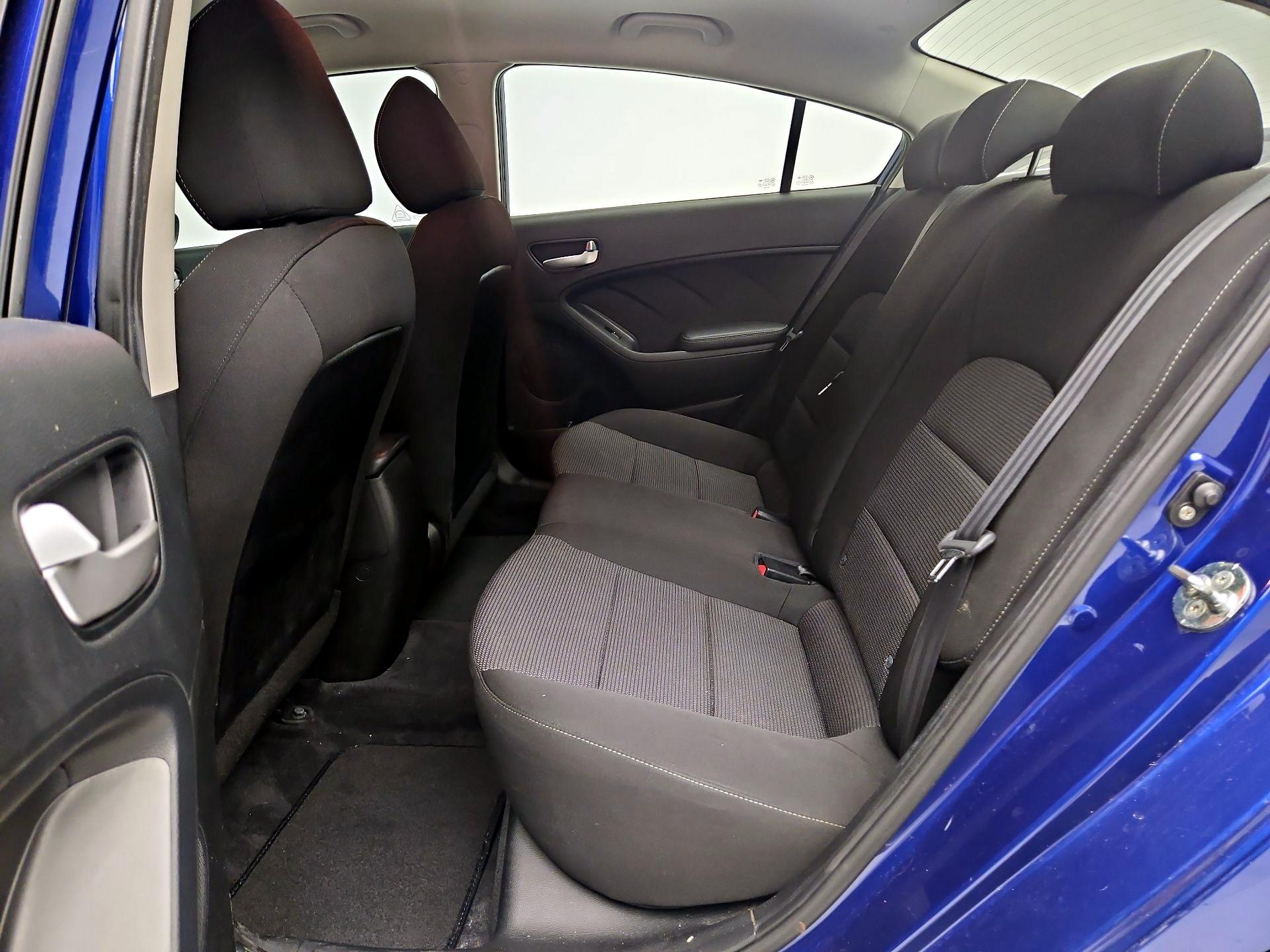 Thumbnail: 2018 Kia Forte - 18