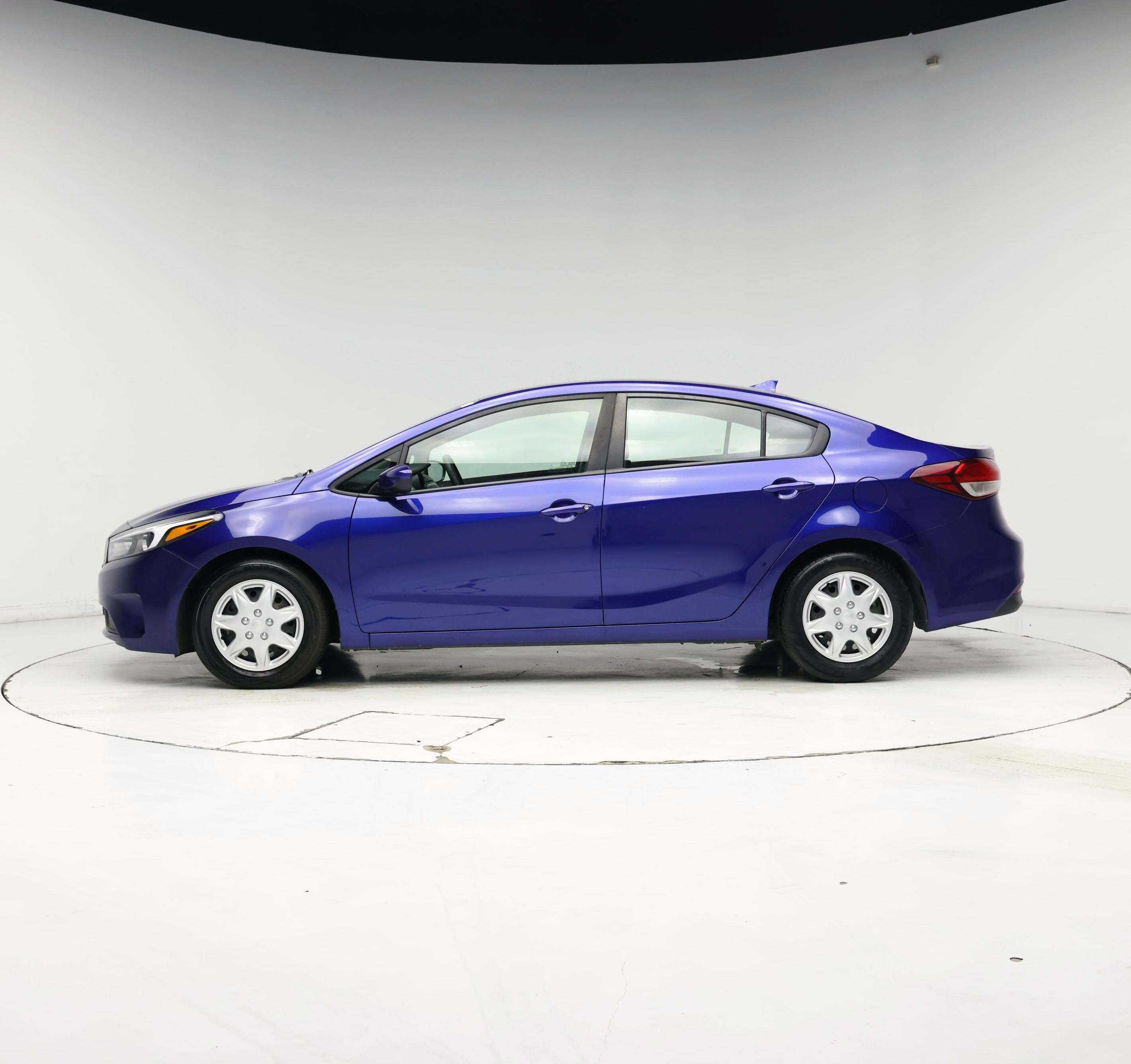 Thumbnail: 2018 Kia Forte - 3