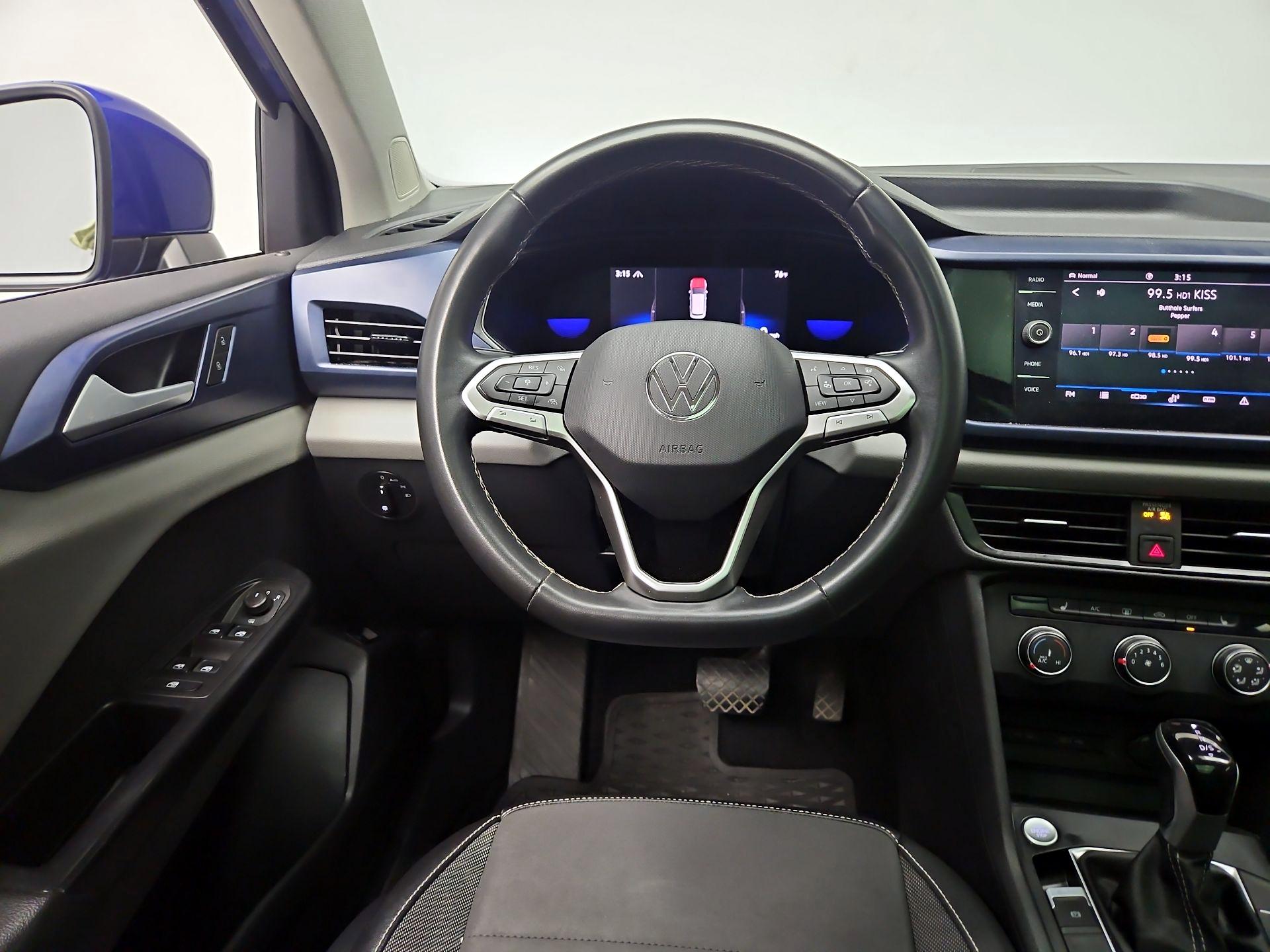 Thumbnail: 2022 Volkswagen Taos - 10