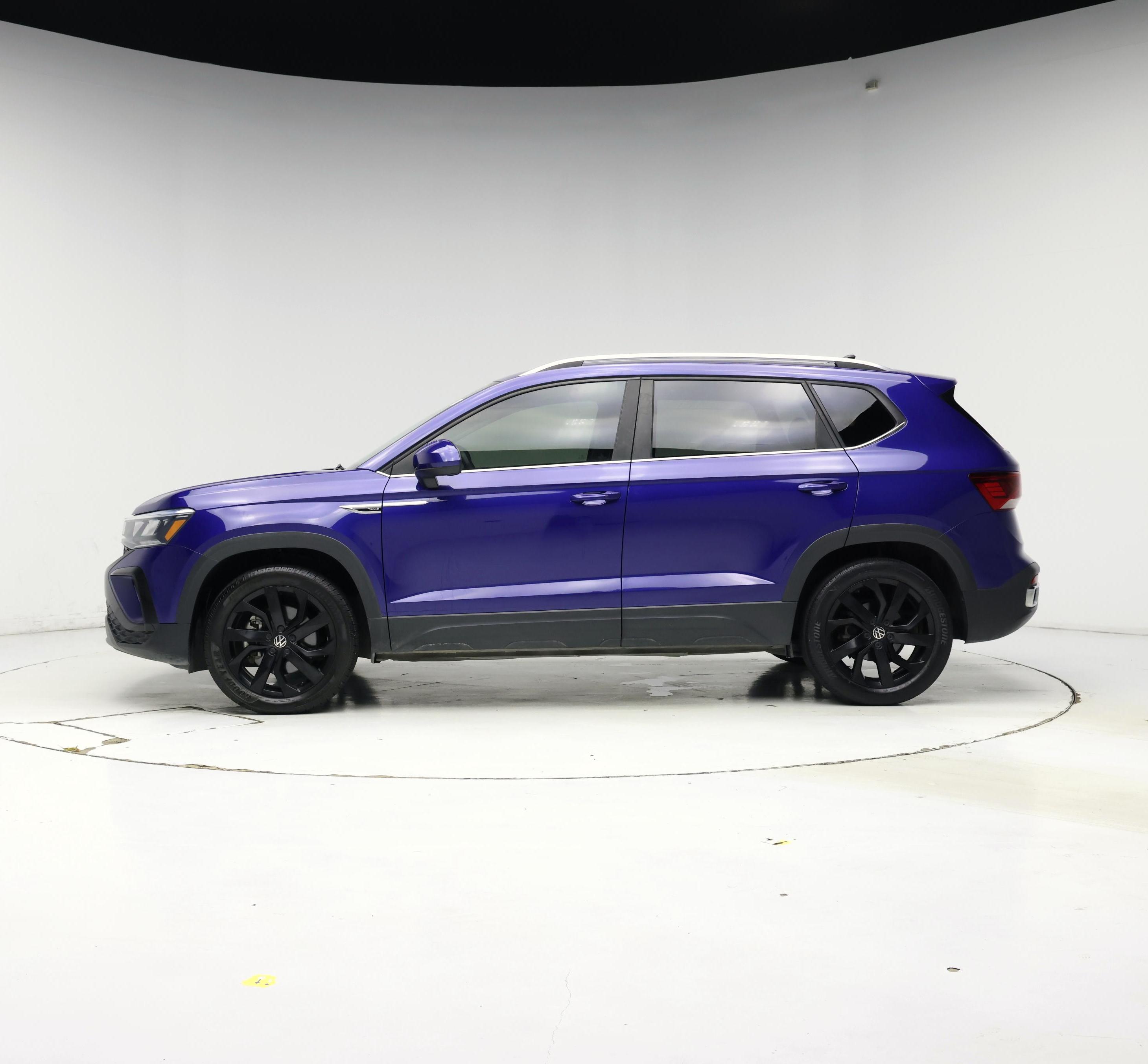 Thumbnail: 2022 Volkswagen Taos - 3