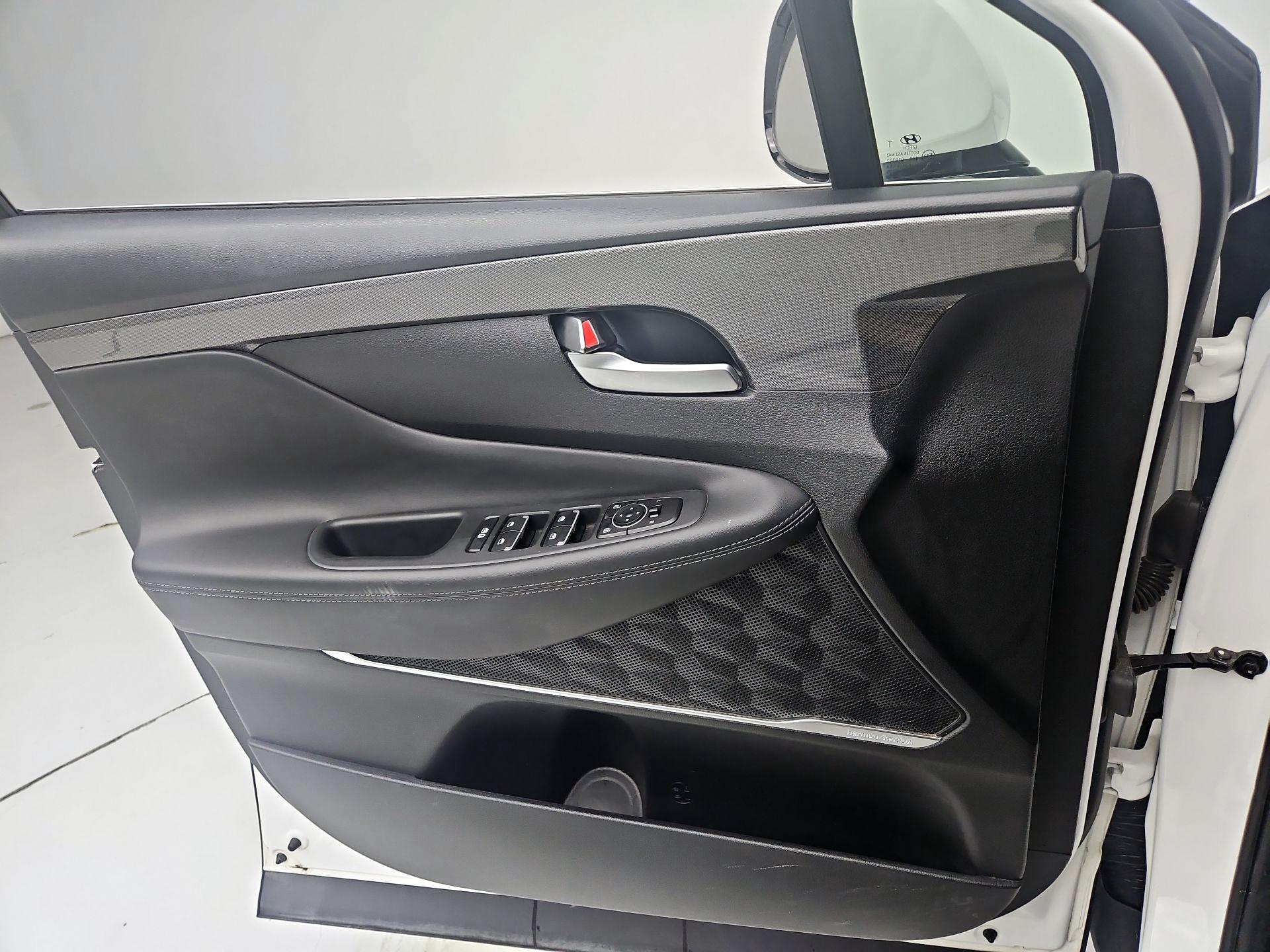 Thumbnail: 2022 Hyundai Santa Fe - 12