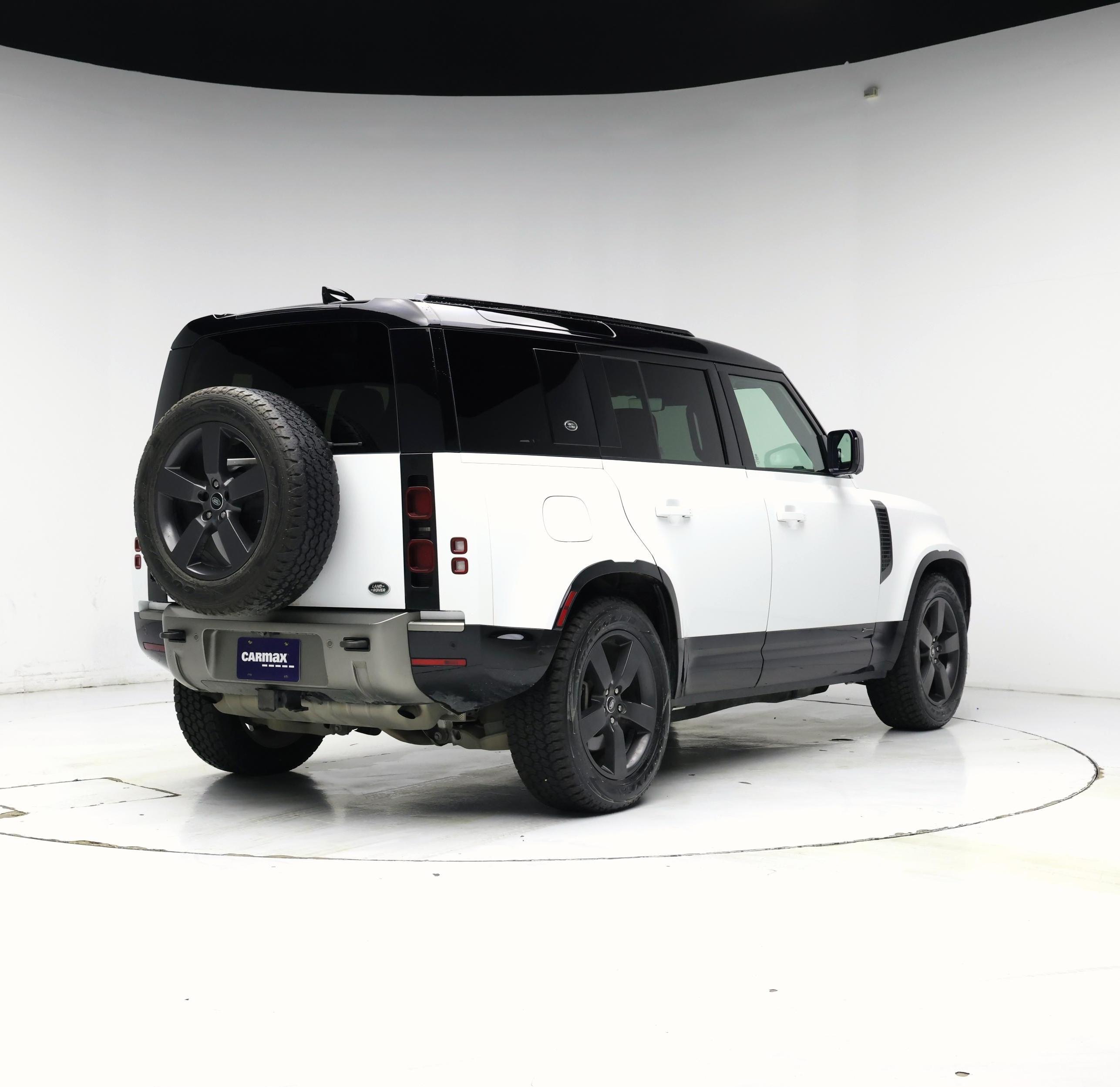 Thumbnail: 2021 Land Rover Defender - 8