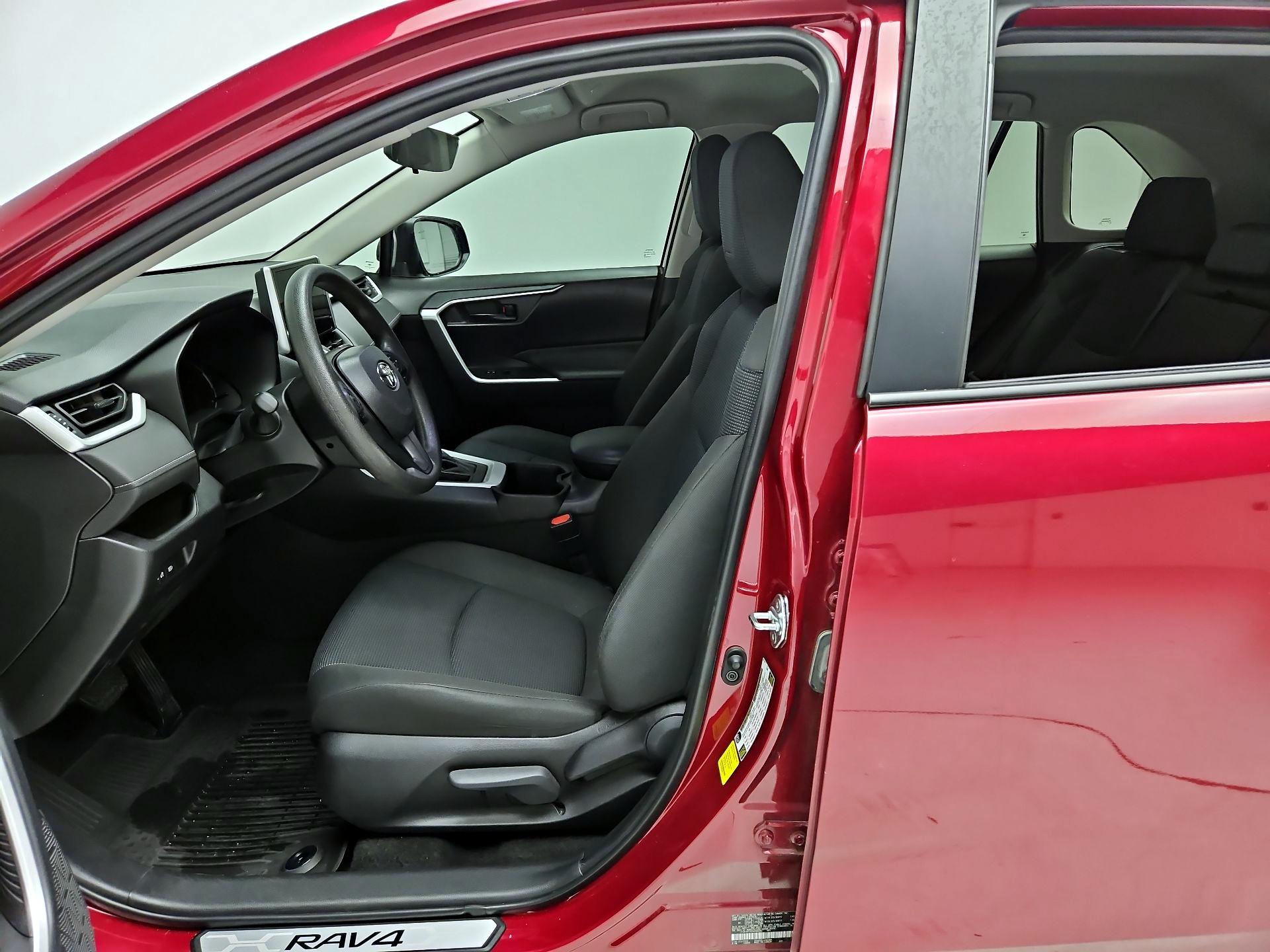 Thumbnail: 2023 Toyota RAV4 - 11