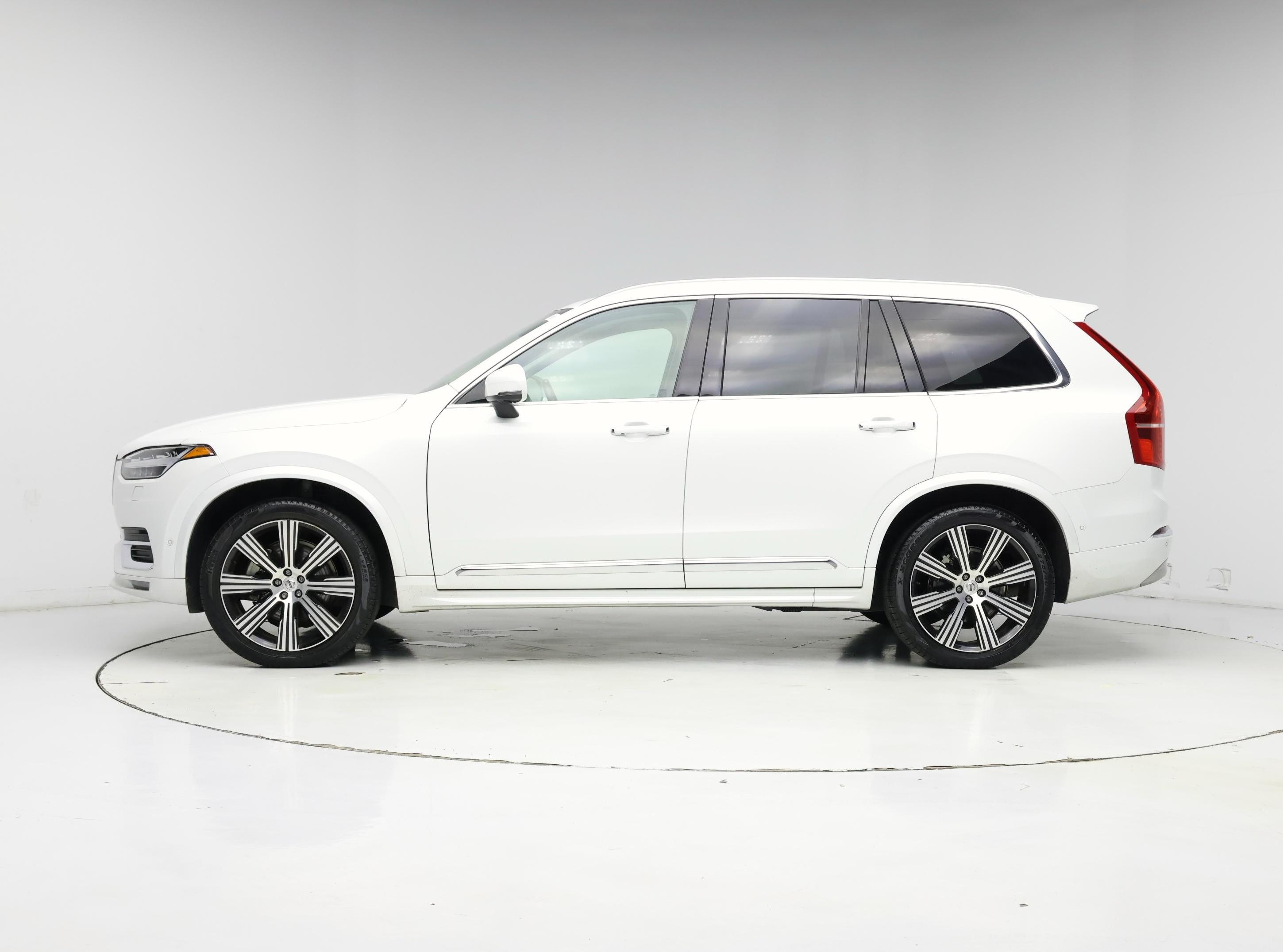 Thumbnail: 2022 Volvo XC90 - 3