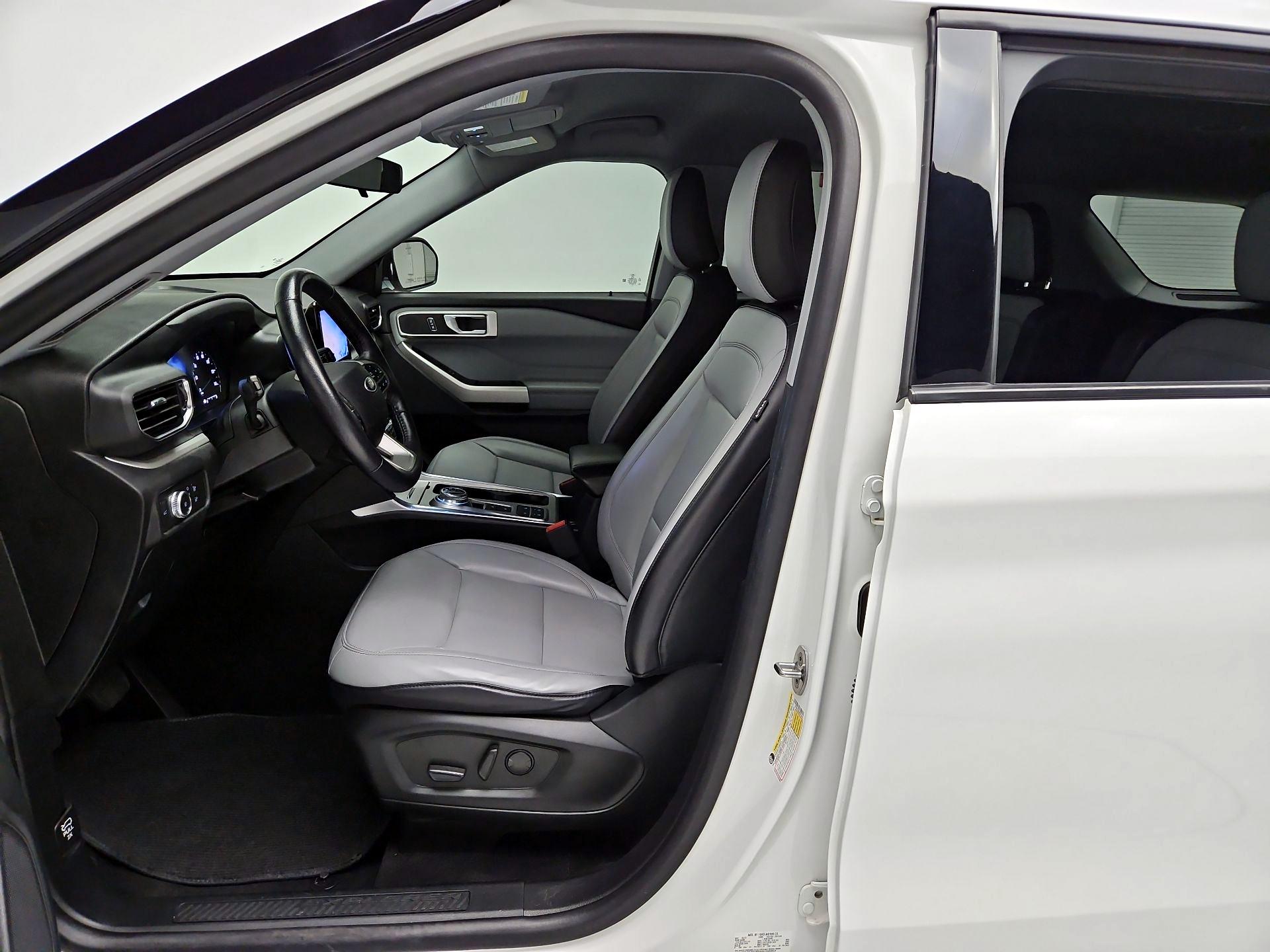 Thumbnail: 2021 Ford Explorer - 11