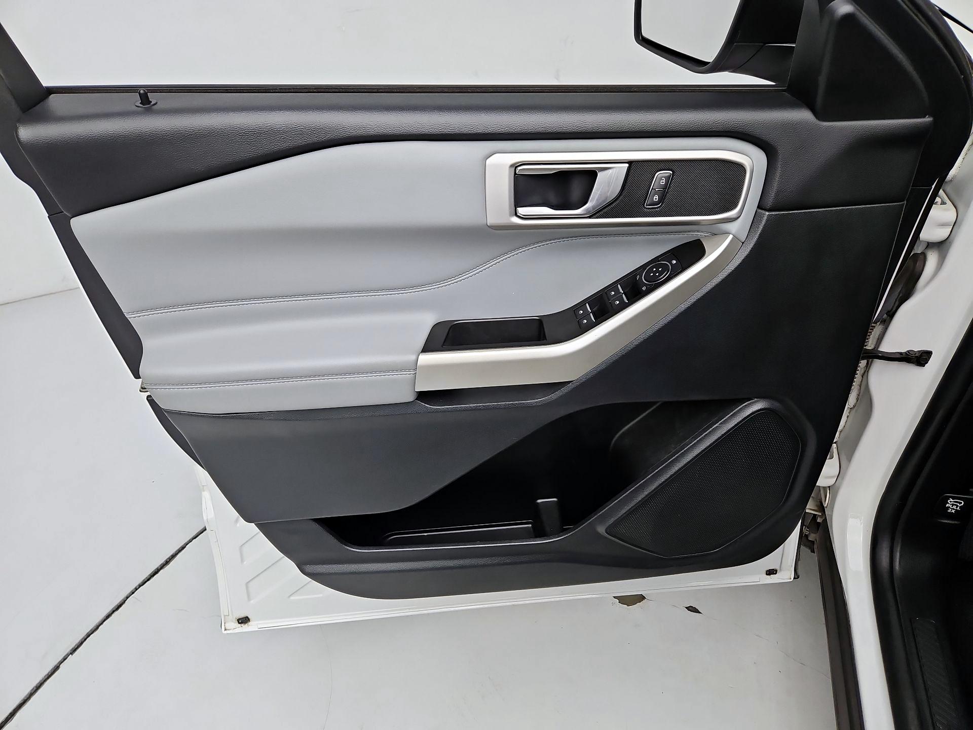 Thumbnail: 2021 Ford Explorer - 12