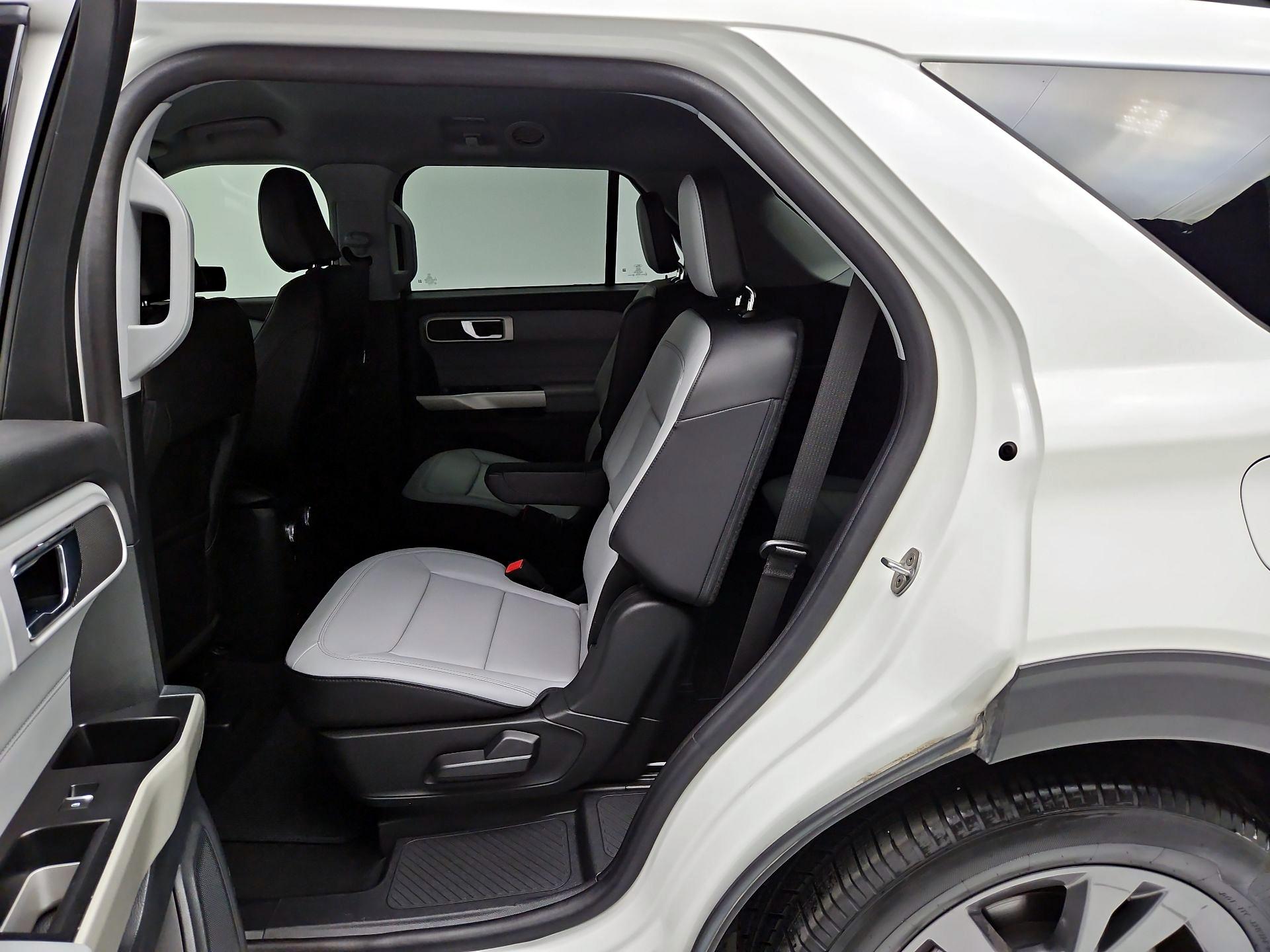 Thumbnail: 2021 Ford Explorer - 20