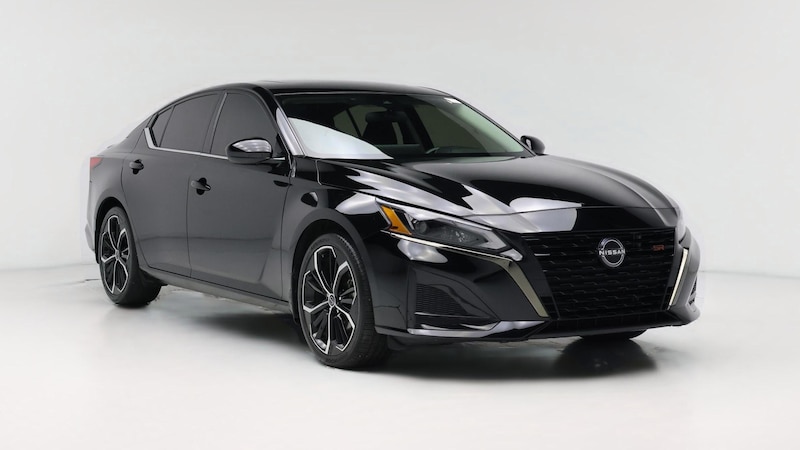 2023 Nissan Altima SR Hero Image