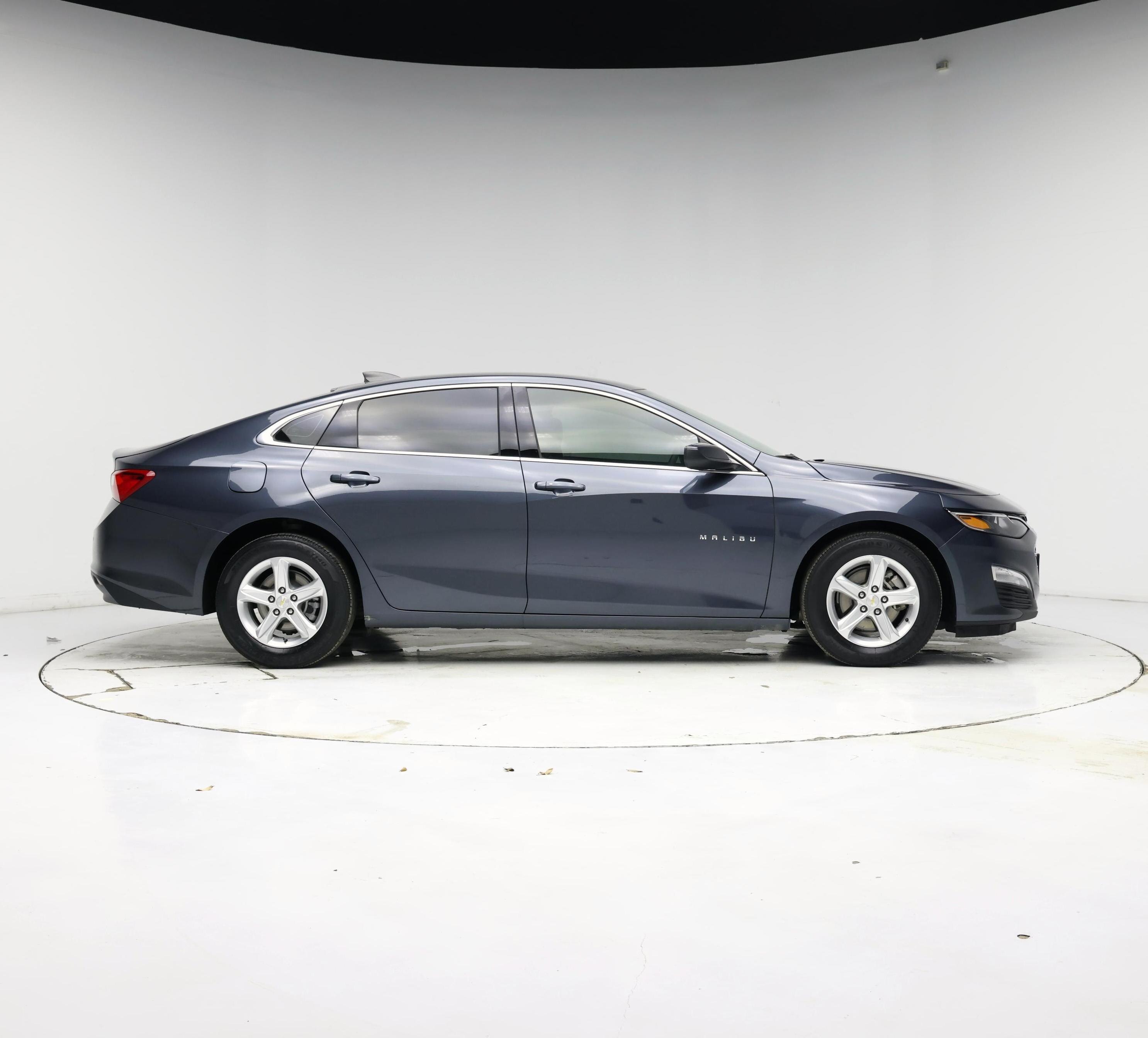 Thumbnail: 2021 Chevrolet Malibu - 7