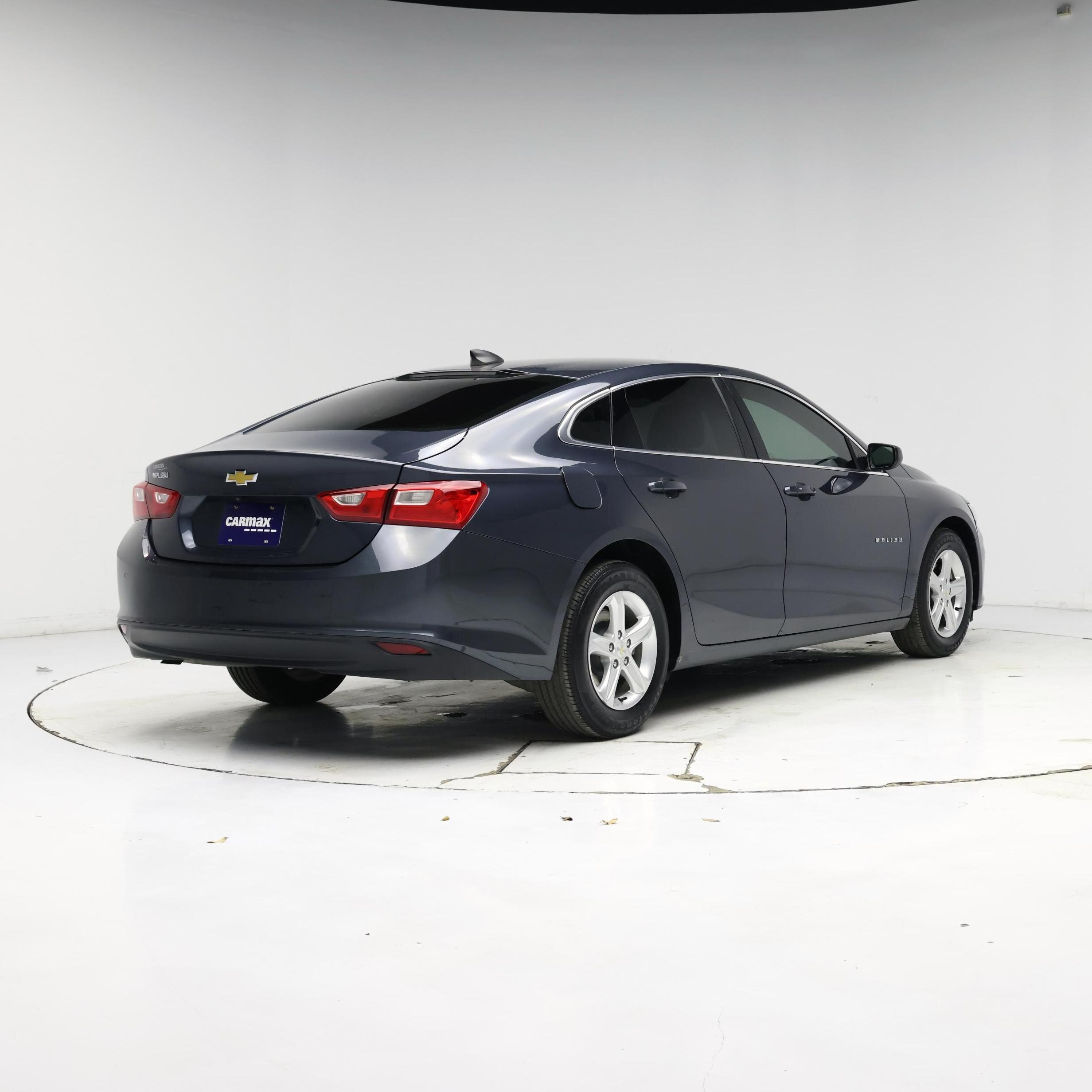 Thumbnail: 2021 Chevrolet Malibu - 8
