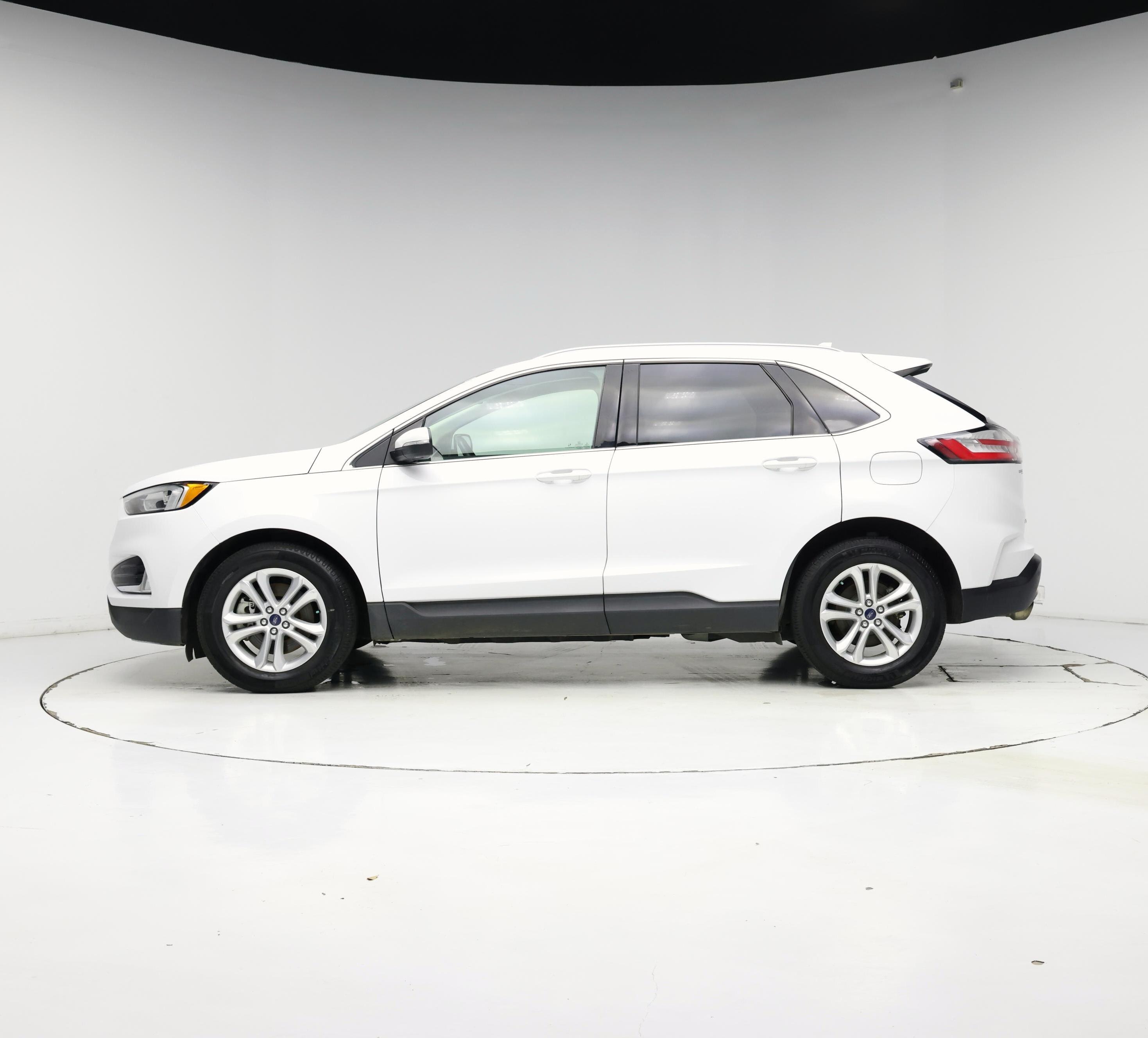 Thumbnail: 2020 Ford Edge - 3