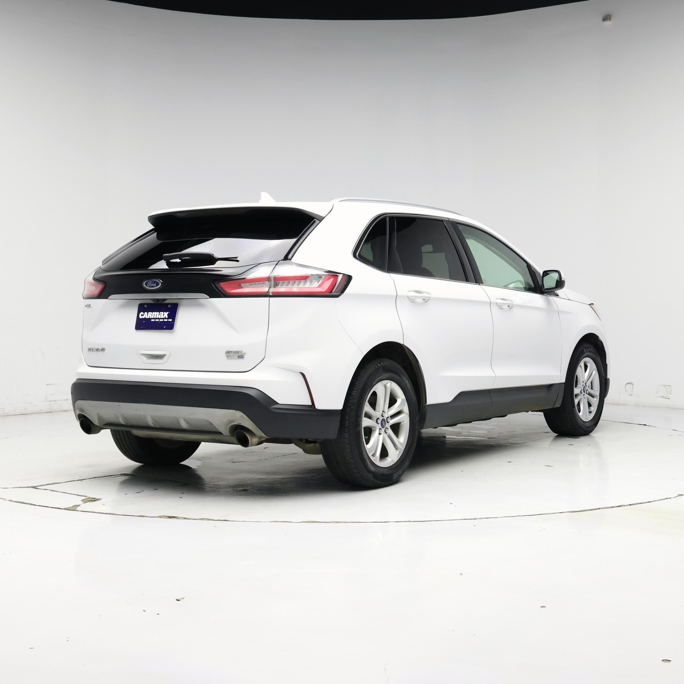 Thumbnail: 2020 Ford Edge - 8