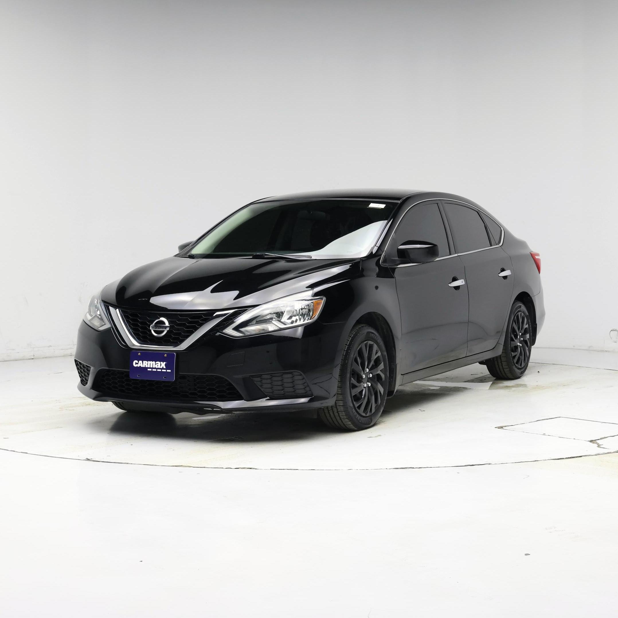 Thumbnail: 2017 Nissan Sentra - 4