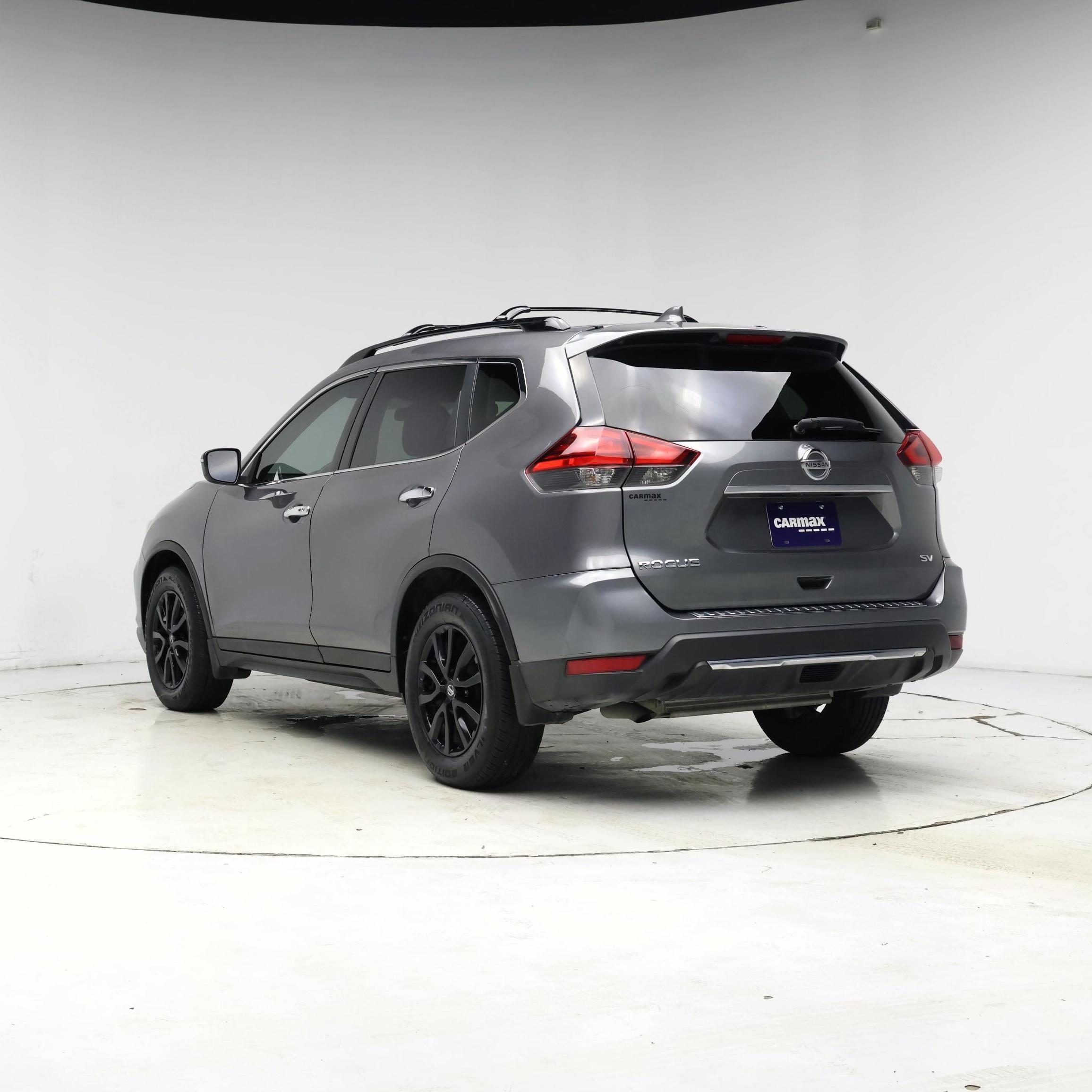 Thumbnail: 2017 Nissan Rogue - 2