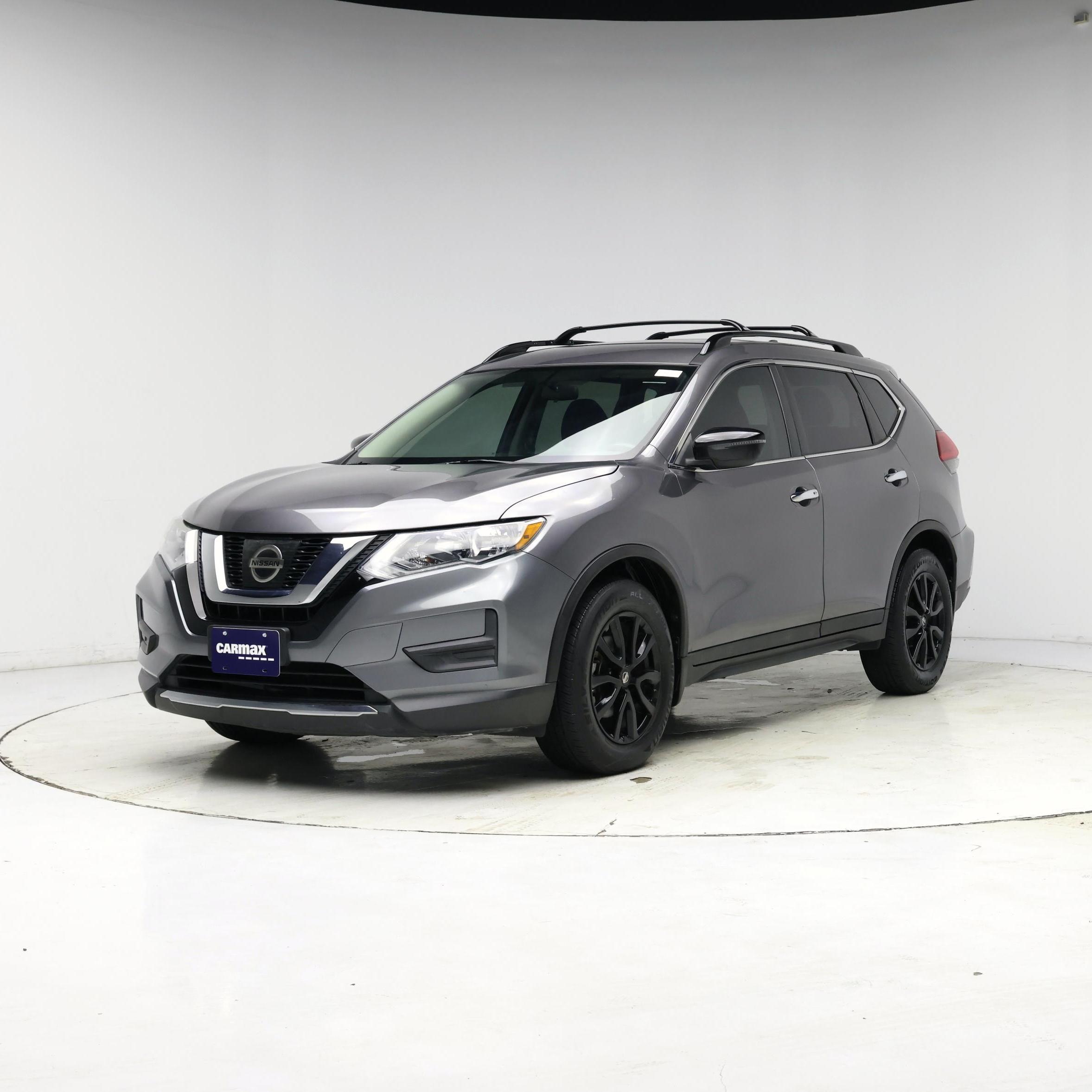 Thumbnail: 2017 Nissan Rogue - 4