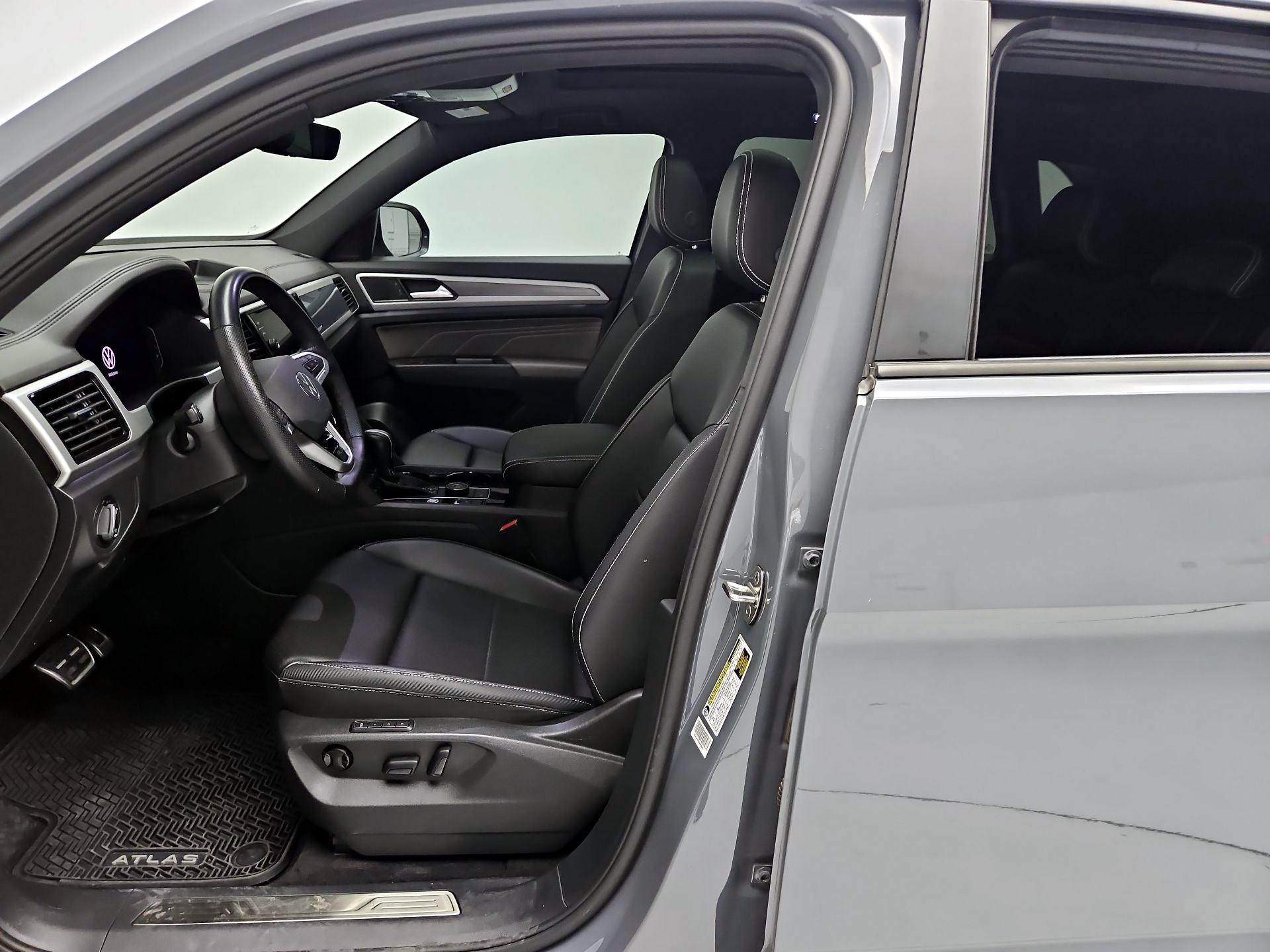 Thumbnail: 2023 Volkswagen Atlas - 11