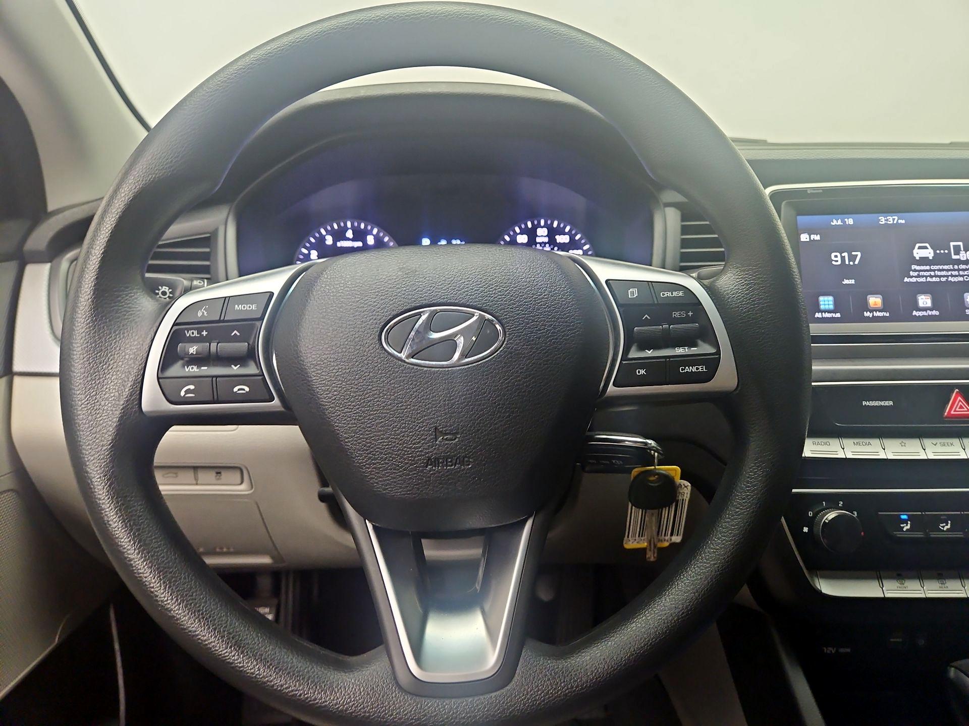 Thumbnail: 2019 Hyundai Sonata - 10
